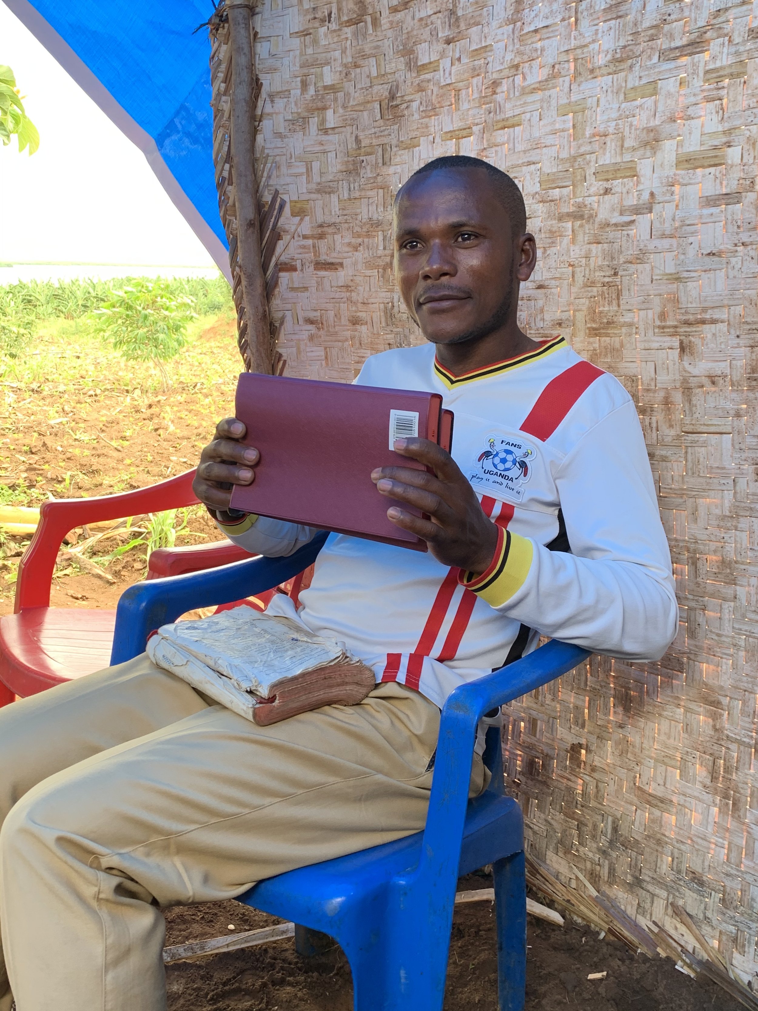 church plant uganda Africa rapp 3-20 bible in lang.JPG