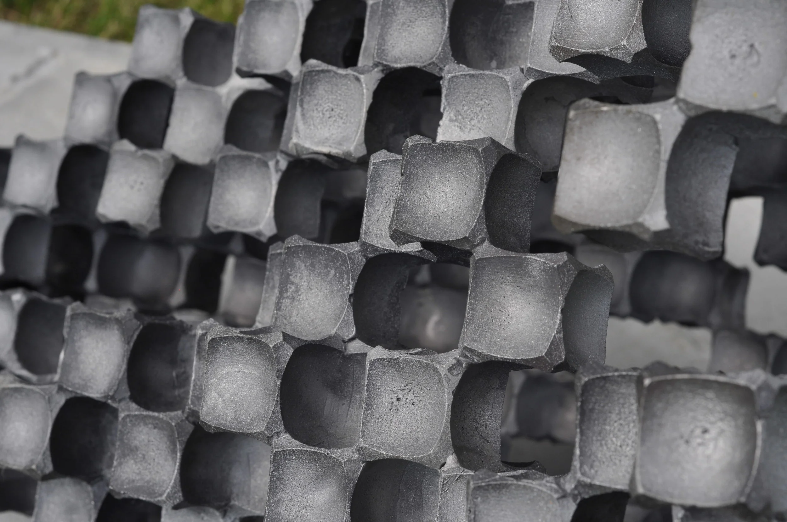  Jardin, roche (détail), 2012  fonte d’acier ductile 