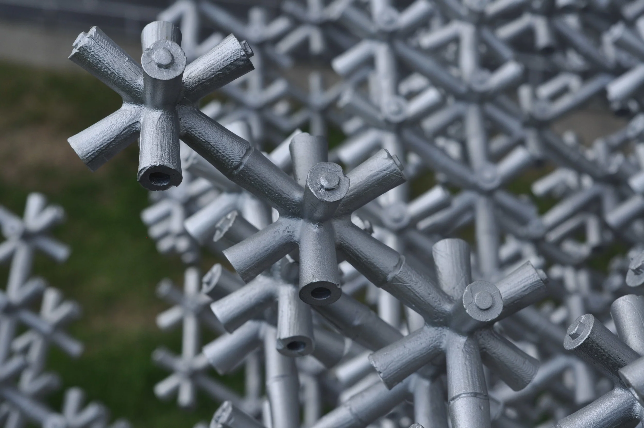  Jardin, bosquet (détail), 2012  aluminium 