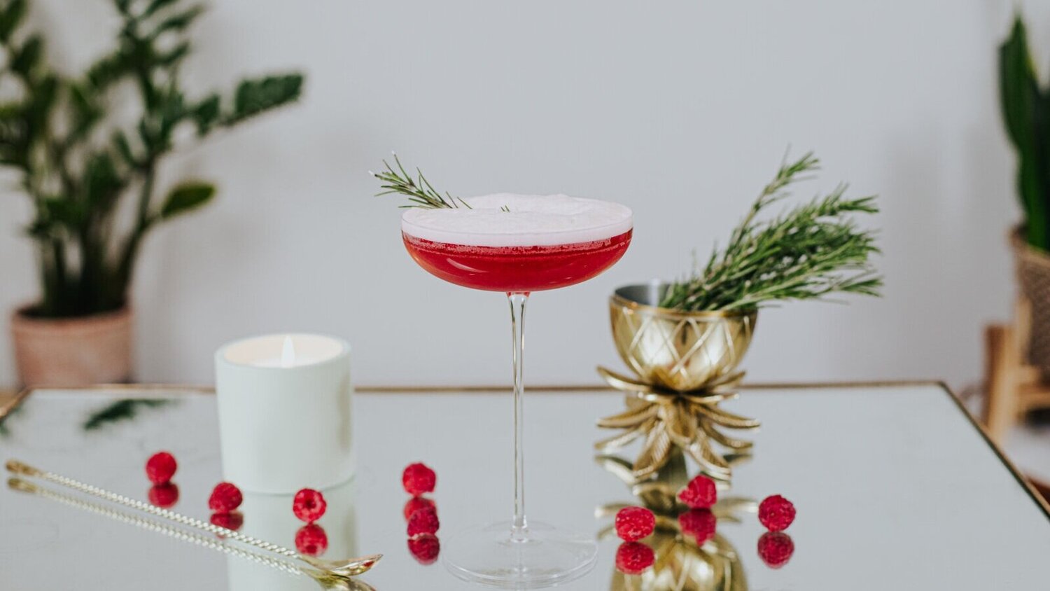 A delicious alcohol-free cocktail - recipe here xx