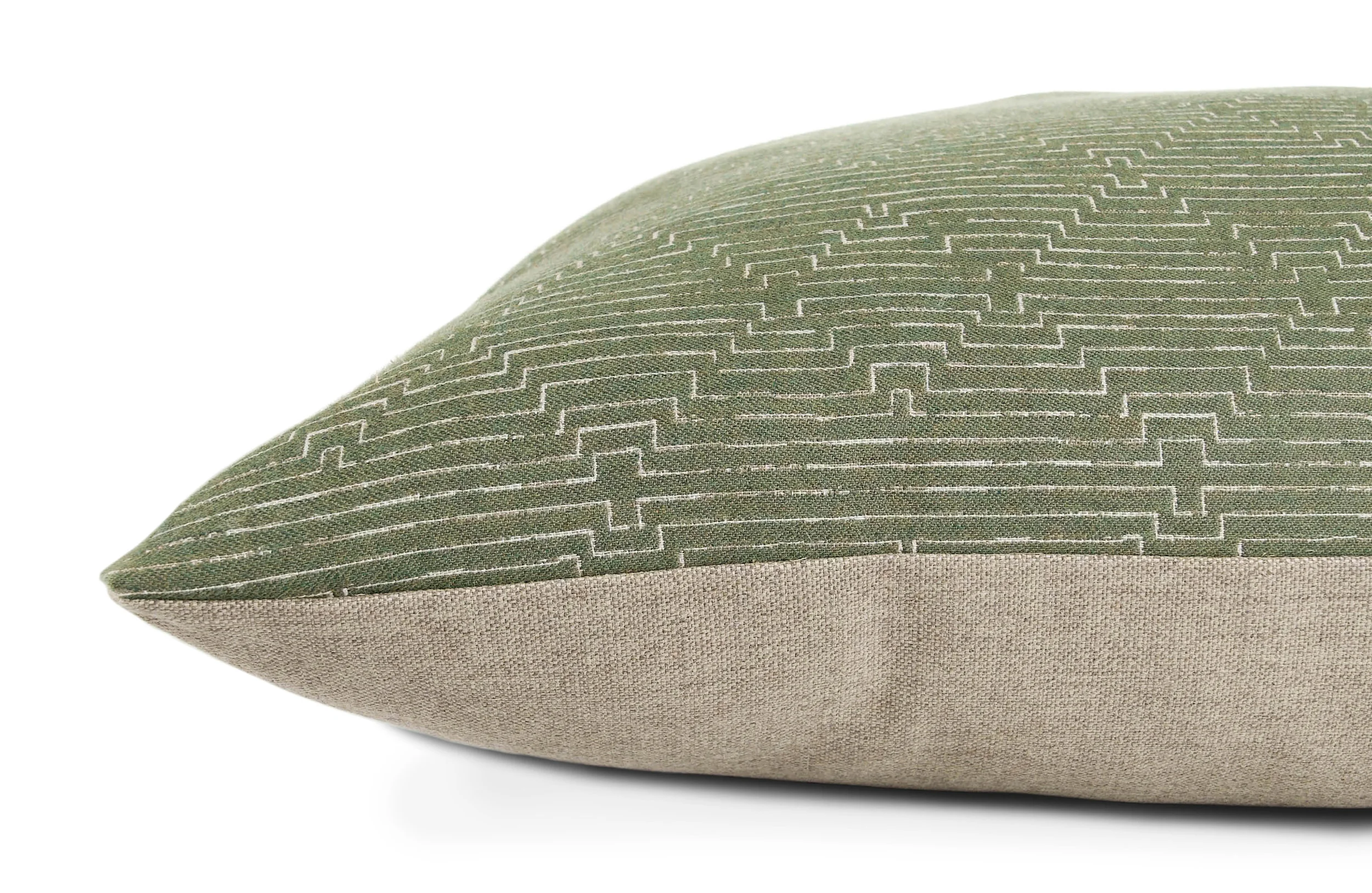 470007-Mossy Mutt-The Houndry Pet Beds-Rect-2.jpg
