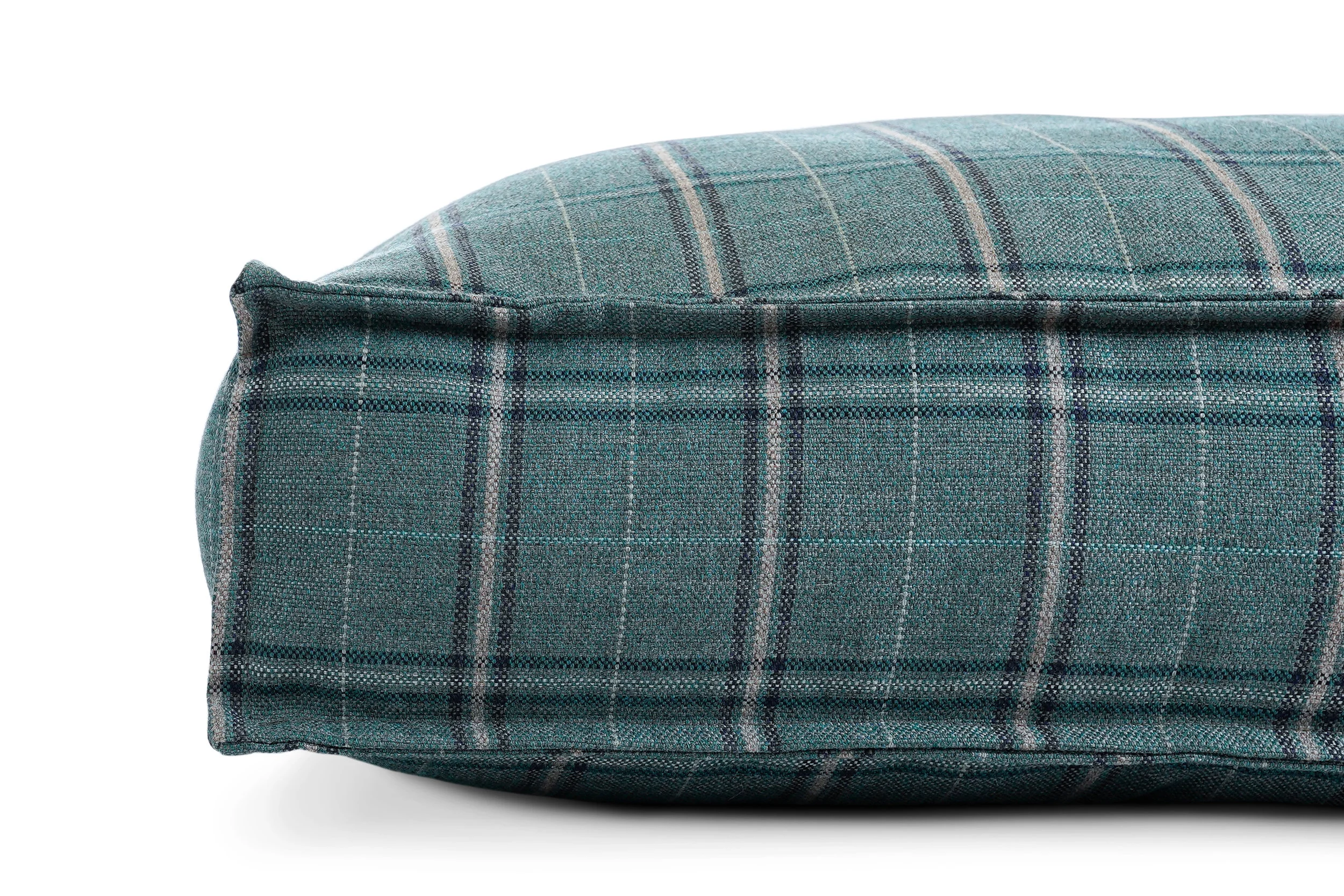 560007-Peacock Pooch-The Houndry Pet Beds-2.jpg