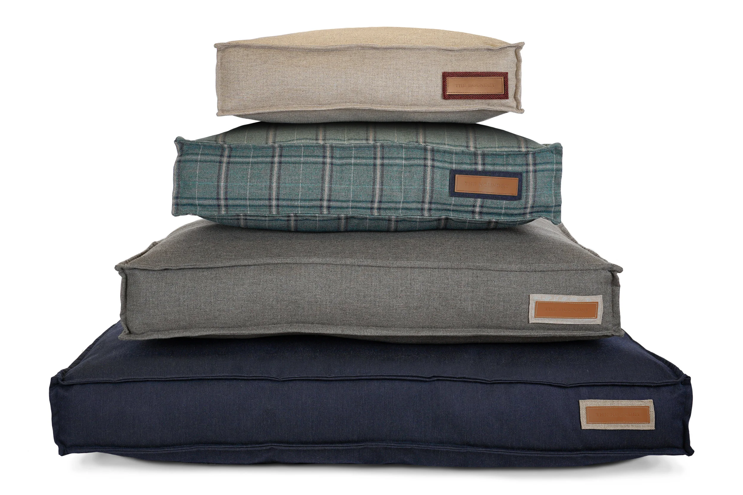 560007-Peacock Pooch-The Houndry Pet Beds-3.jpg