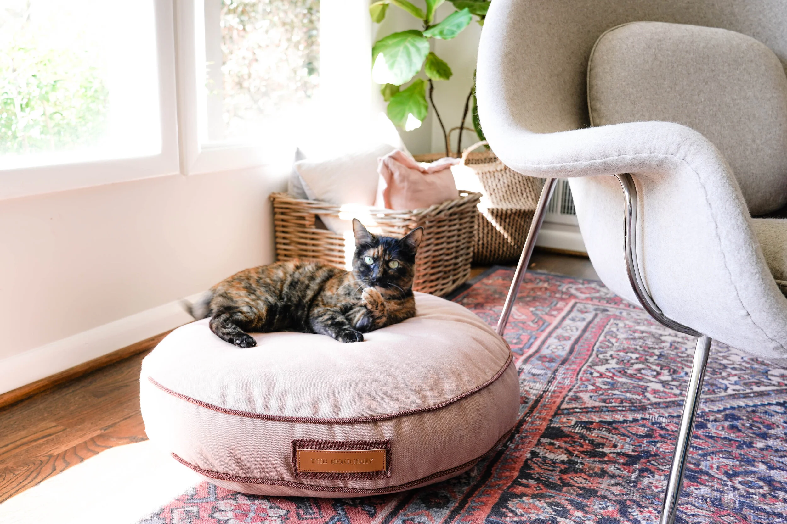230015-Rosie Retriever-The Houndry Pet Beds-2.jpg