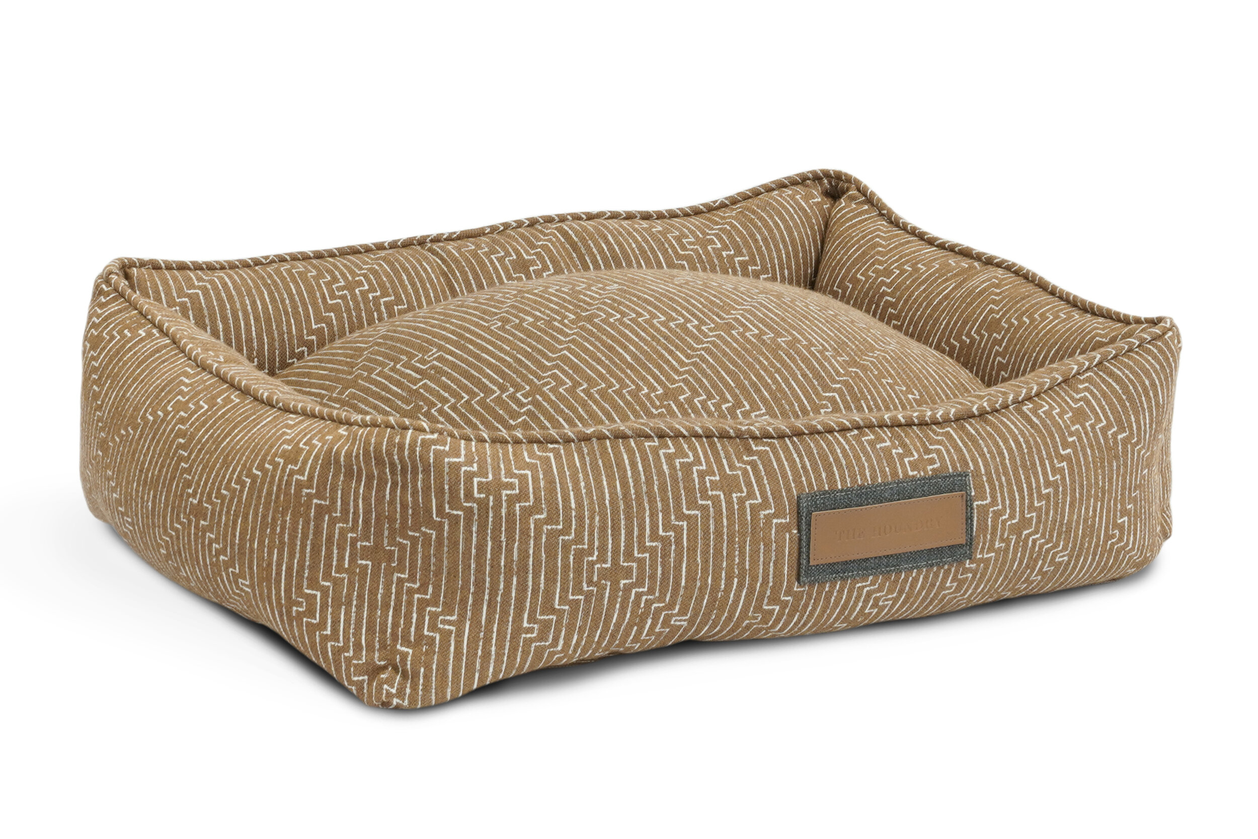 120017-Golden Doodle-The Houndry Pet Beds-Silo-1.jpg