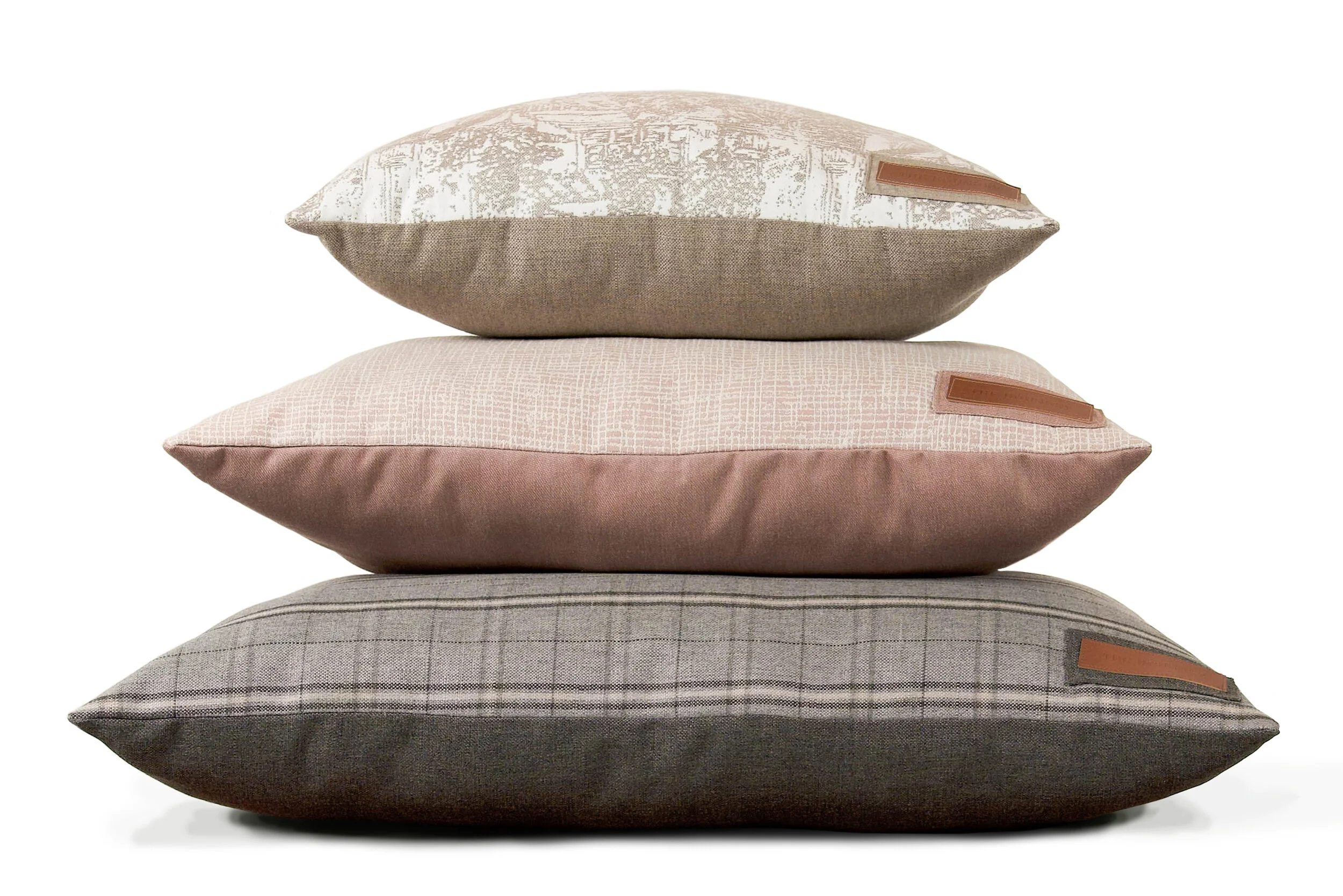 470011-Country Chase-The Houndry Pet Beds-3.jpg