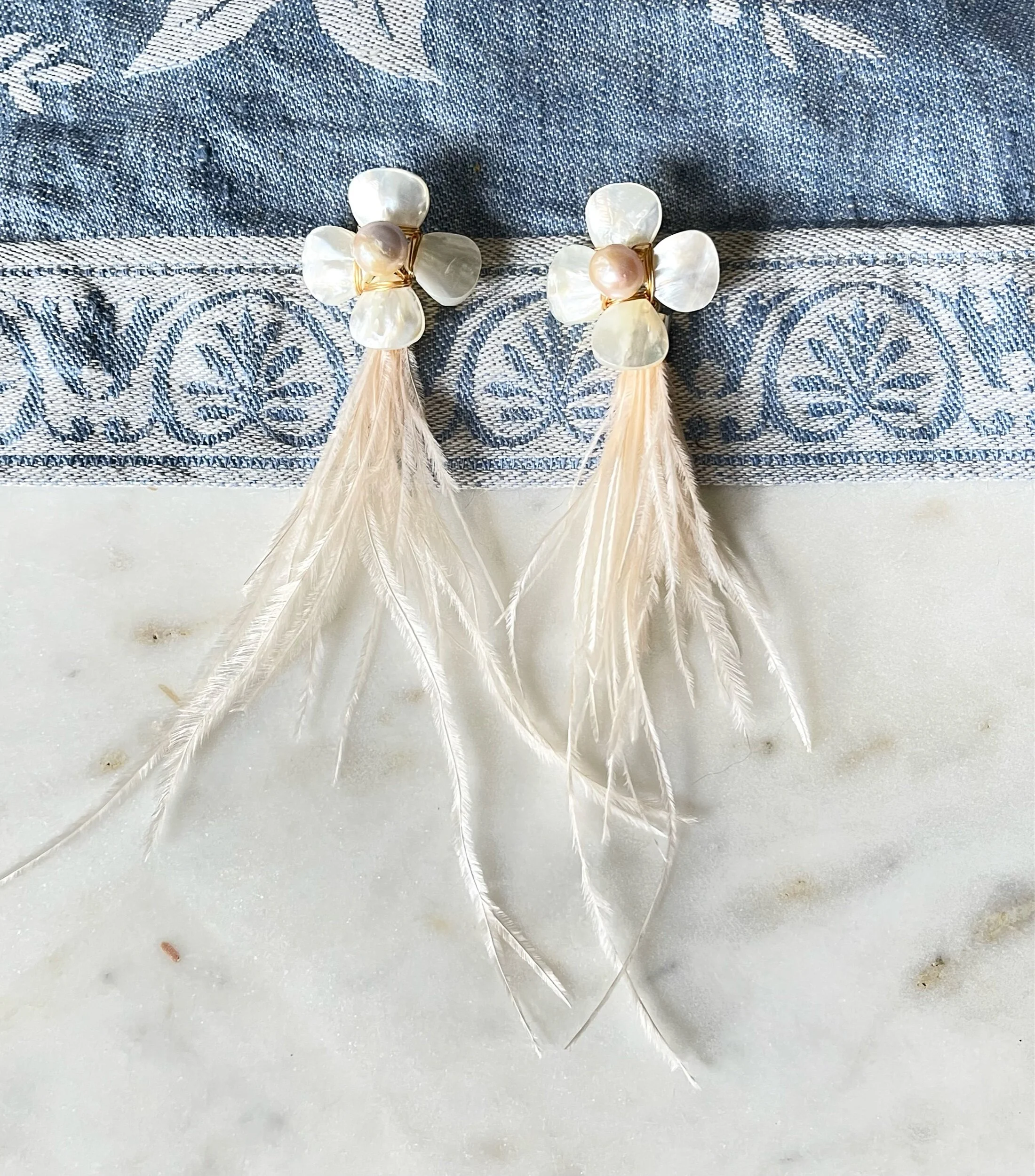 B56DF98E-DB7B-4CF8-BB4F-B52A72421438