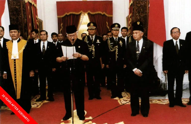 Soeharto-resigns-large-tag-768x500.jpg