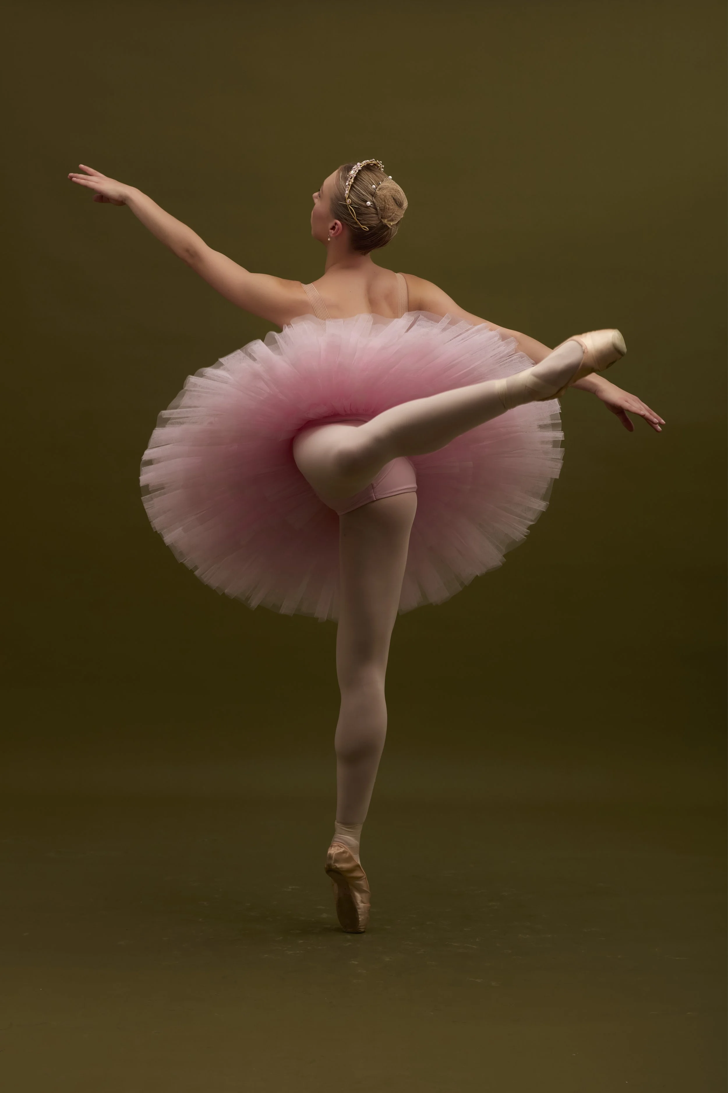  © Felix Hall Close, Poise Dance 