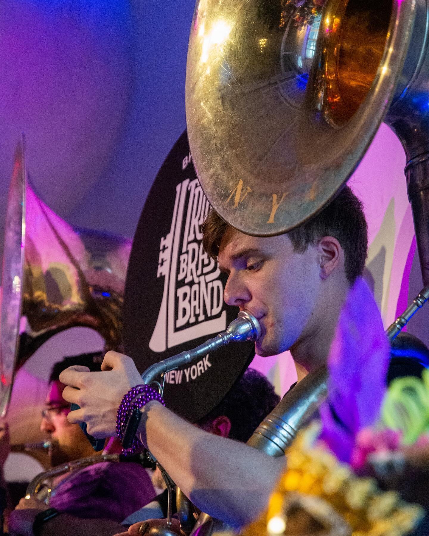 Tuba Friday????????? Happy #NationalTubaDay to our tub-ulous friends! 

#BrassLove #meetup #brassband #horns #trumpet
#trombone #sax #saxophone #euphonium #tuba
#drumline #music #brooklyn #clarinet #frenchhorn
#marchingband #streetband #streetbrass #