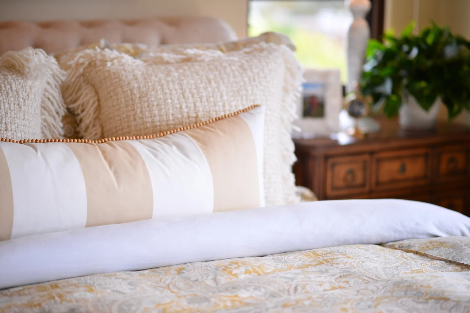 MasterBedroom3.jpg