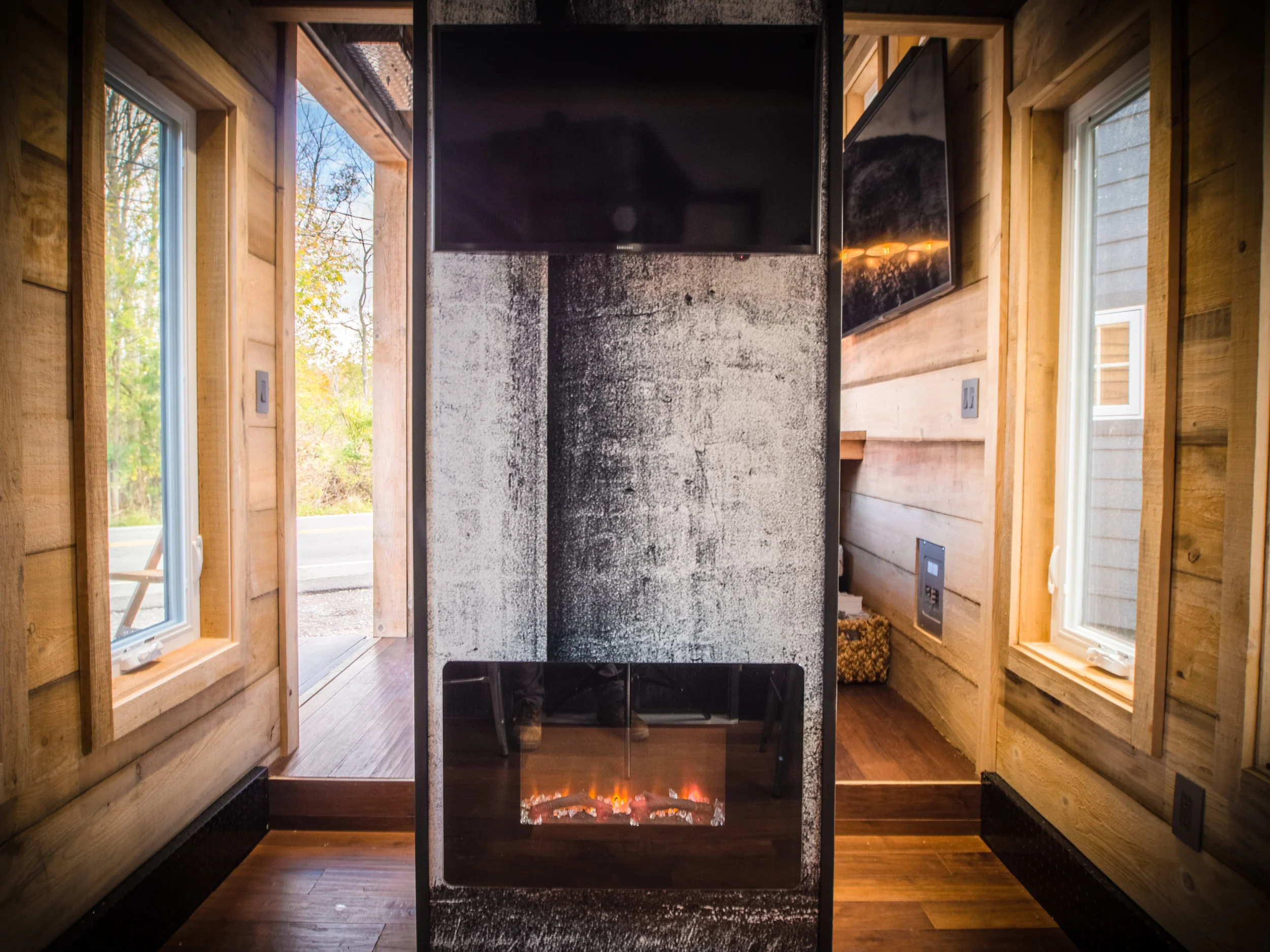 TINYHOUSE101318-11.jpg