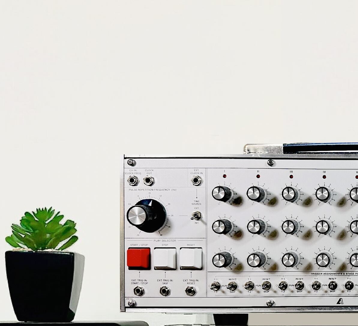 🎼 LS84-SEQ &bull; LAB SYSTEM SEQUENCER 🎶 #eurorack #sequencer #analog #modular