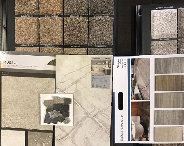 Flooring selections at our showroom.☺️ Our showroom is open! Mon - Fri 10am - 5:30pm &amp; Sat 10am - 2pm. Face Coverings Required. (If you don&rsquo;t have one we will gladly provide one) #weareopen #freeestimates #tile #carpet #flooring #getfloored