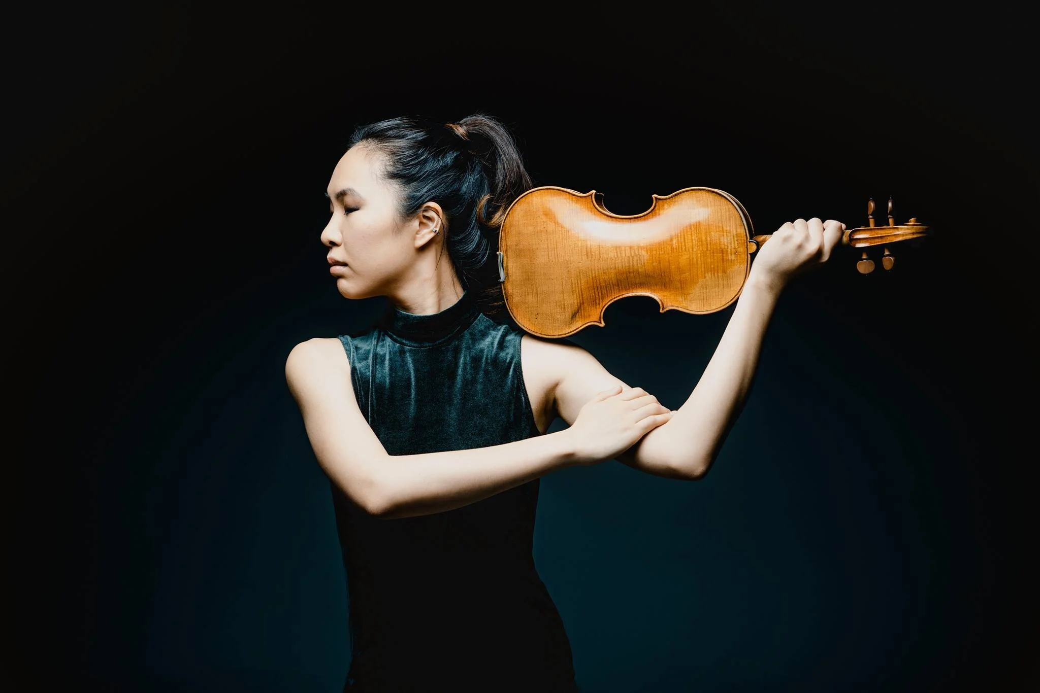 Danbi Um Makes Debut Appearance at Chamber Music Society of Fort Worth September 11