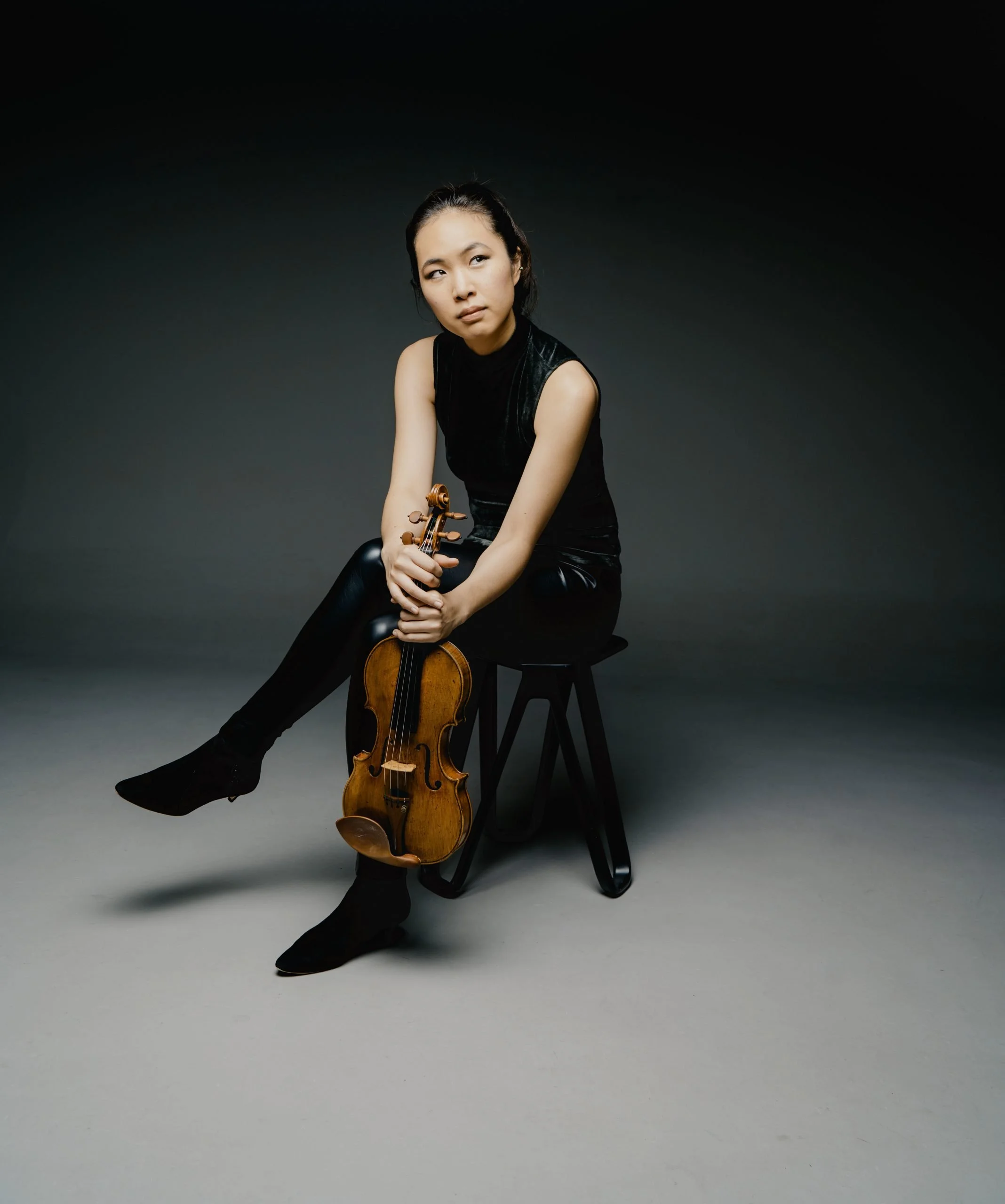 Danbi Um will give her Phillips Collection recital debut on March 26 together with pianist Amy Yang