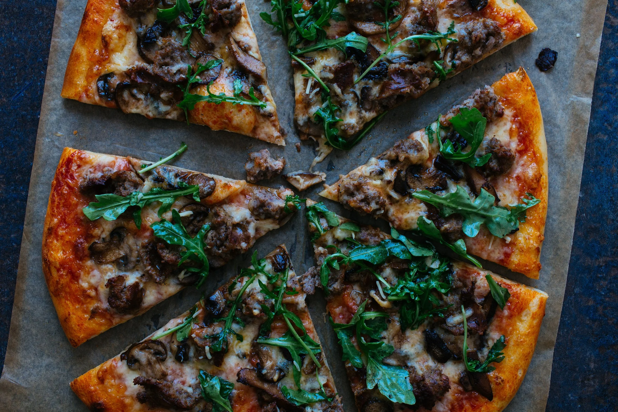 Pizza with Sweet Italian and Arugala Salad-8990.jpg