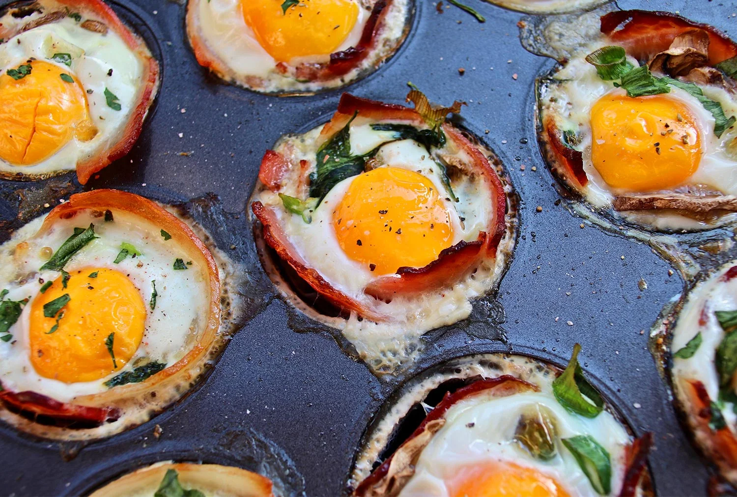 Egg &amp; Bacon Cups with Spinach &amp; Mushroom