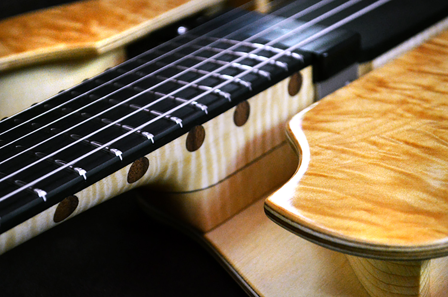 fanned-fret-jazz-guitar.jpg