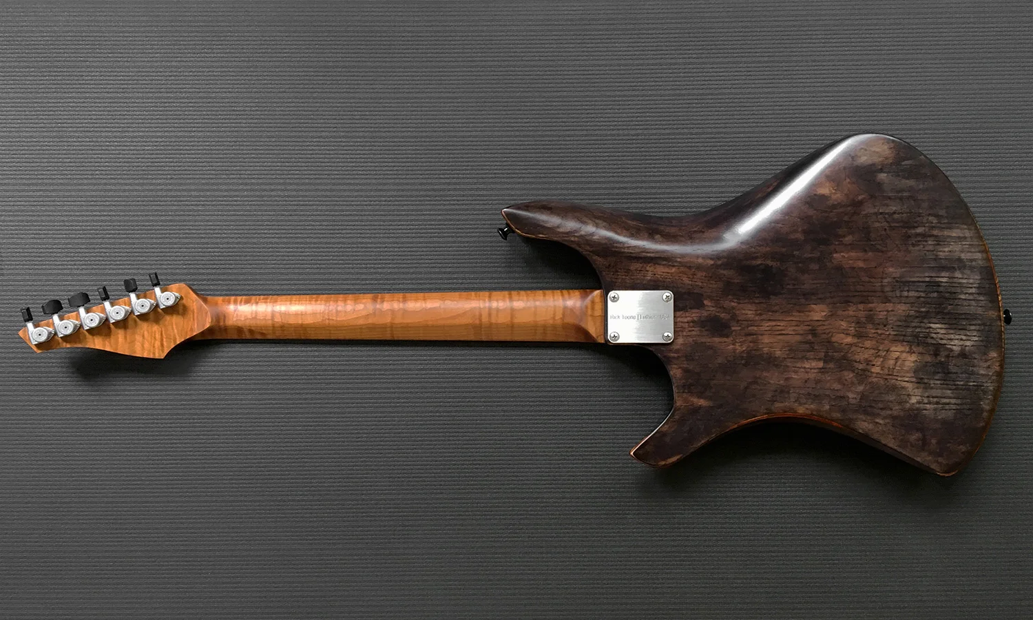 PHOTO: Advantage Neck Profile™ is the perfect design for a mix of playing hand positions: thumb-over, pinch-grip, classical.