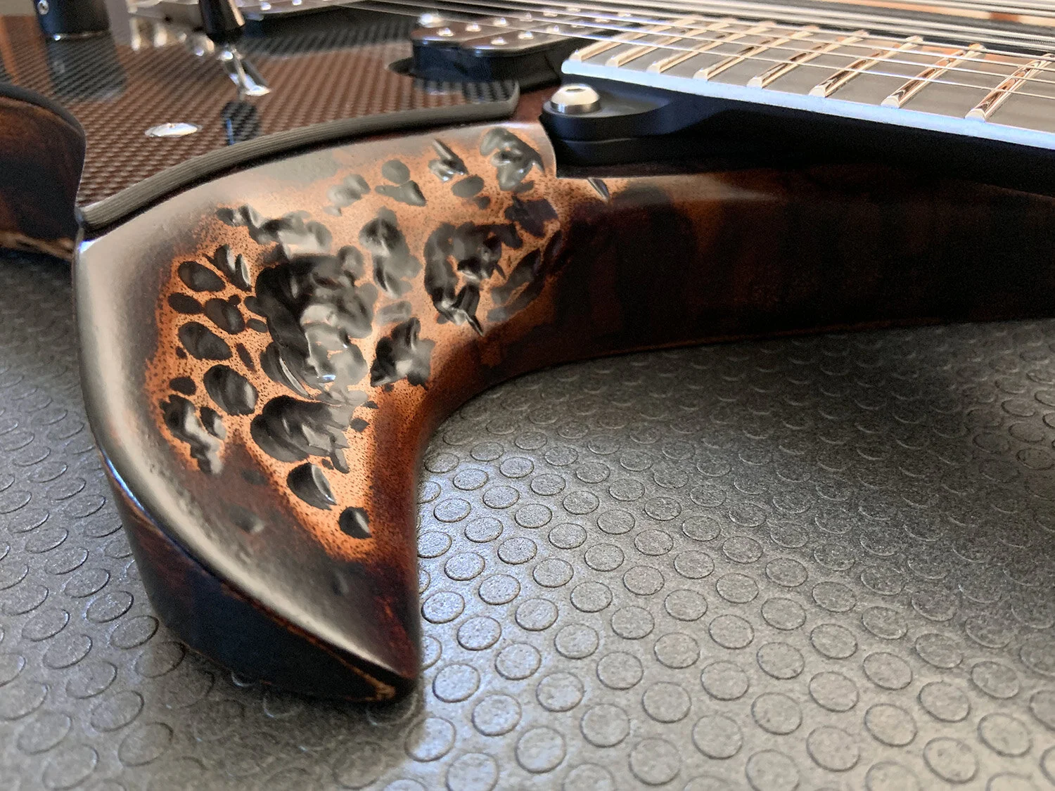 Element-Guitar-Neck.jpg