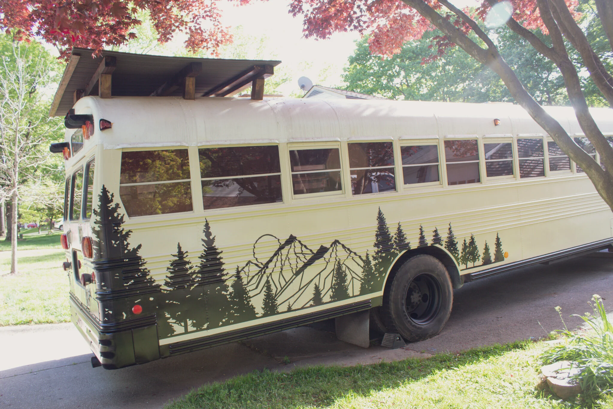 How to paint a skoolie conversion! — Time to go adventure