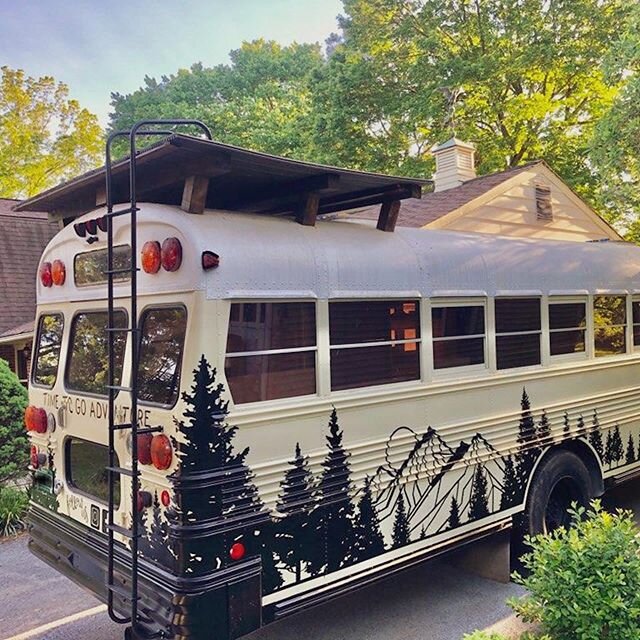 After a few fruitless junk yard visits we decided to simply order a new ladder. We had scored an old ladder on the FB marketplace but it turned out not to be a good fit for the bus. 🌲🌞🌲🌞🌲🌞🌲🌞🌲 We see roof deck picnics &amp; sunset drinks in o