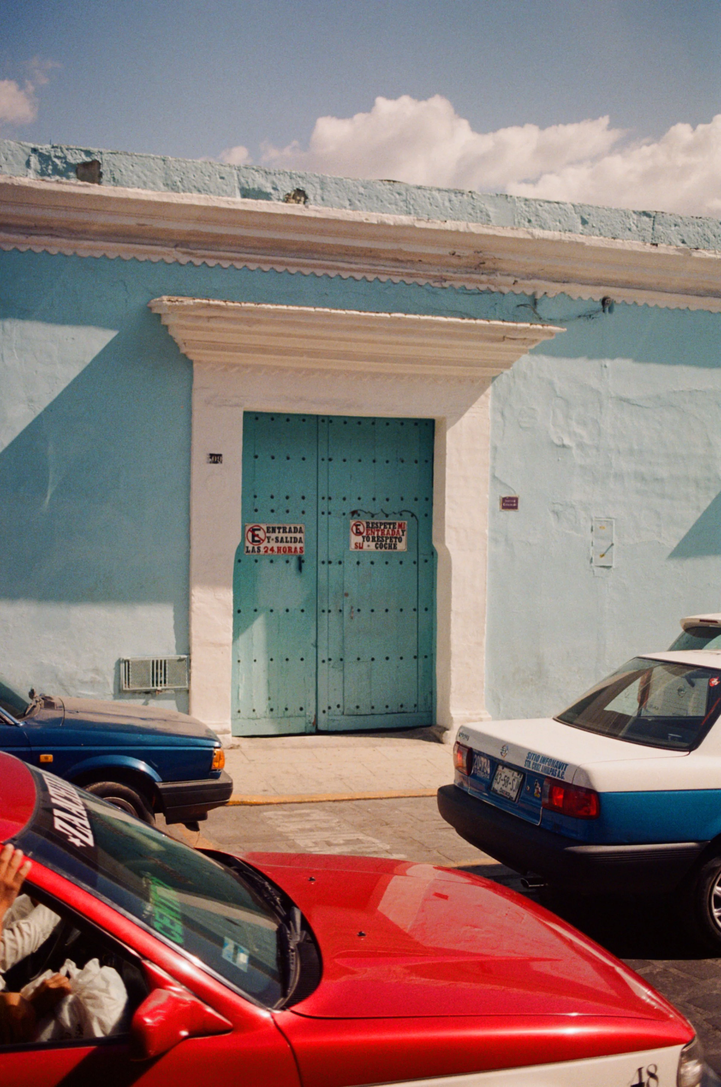 000229330002_2.jpg