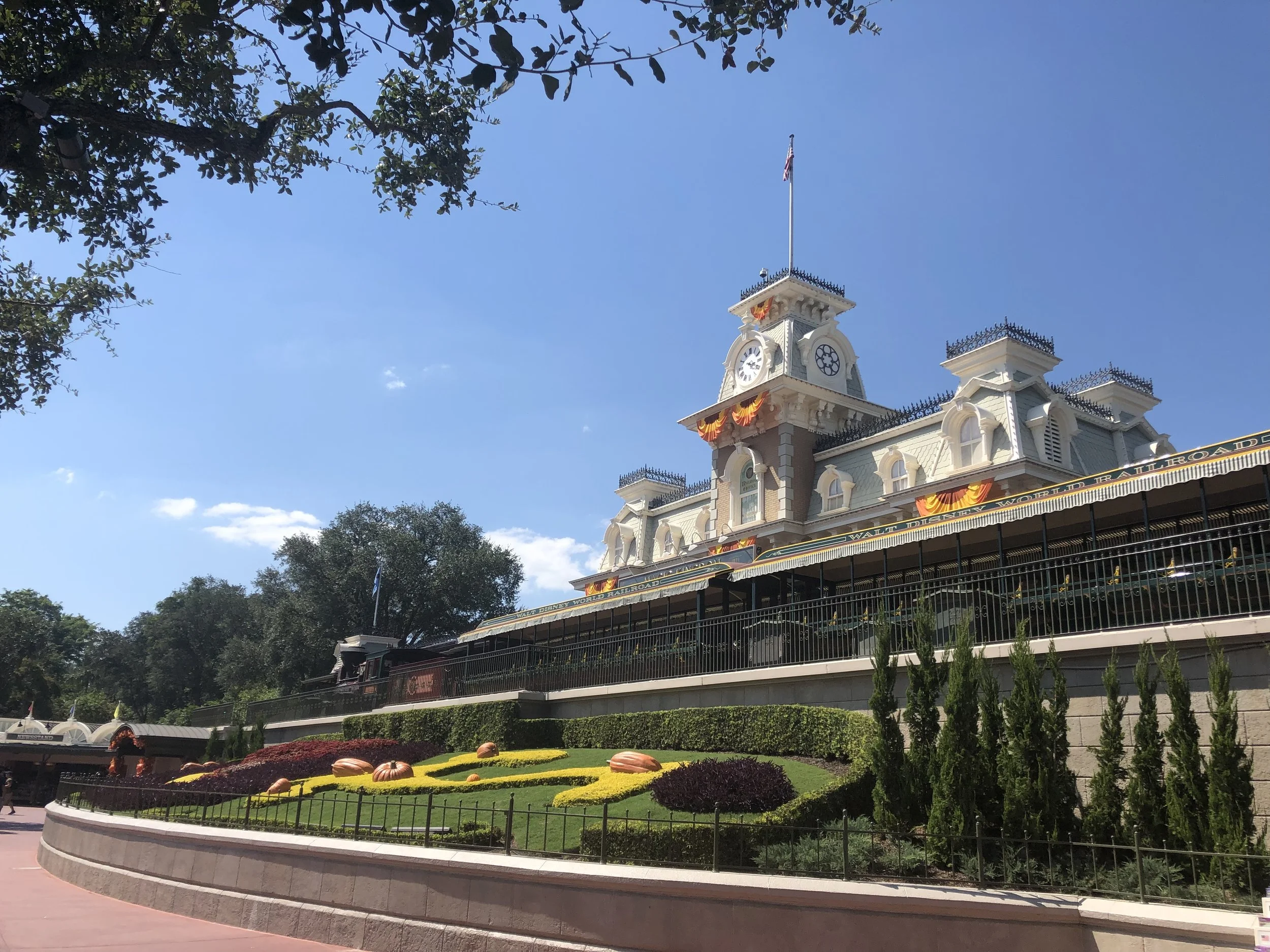 Disney's 5 important things to know from a Disney silver pass holder