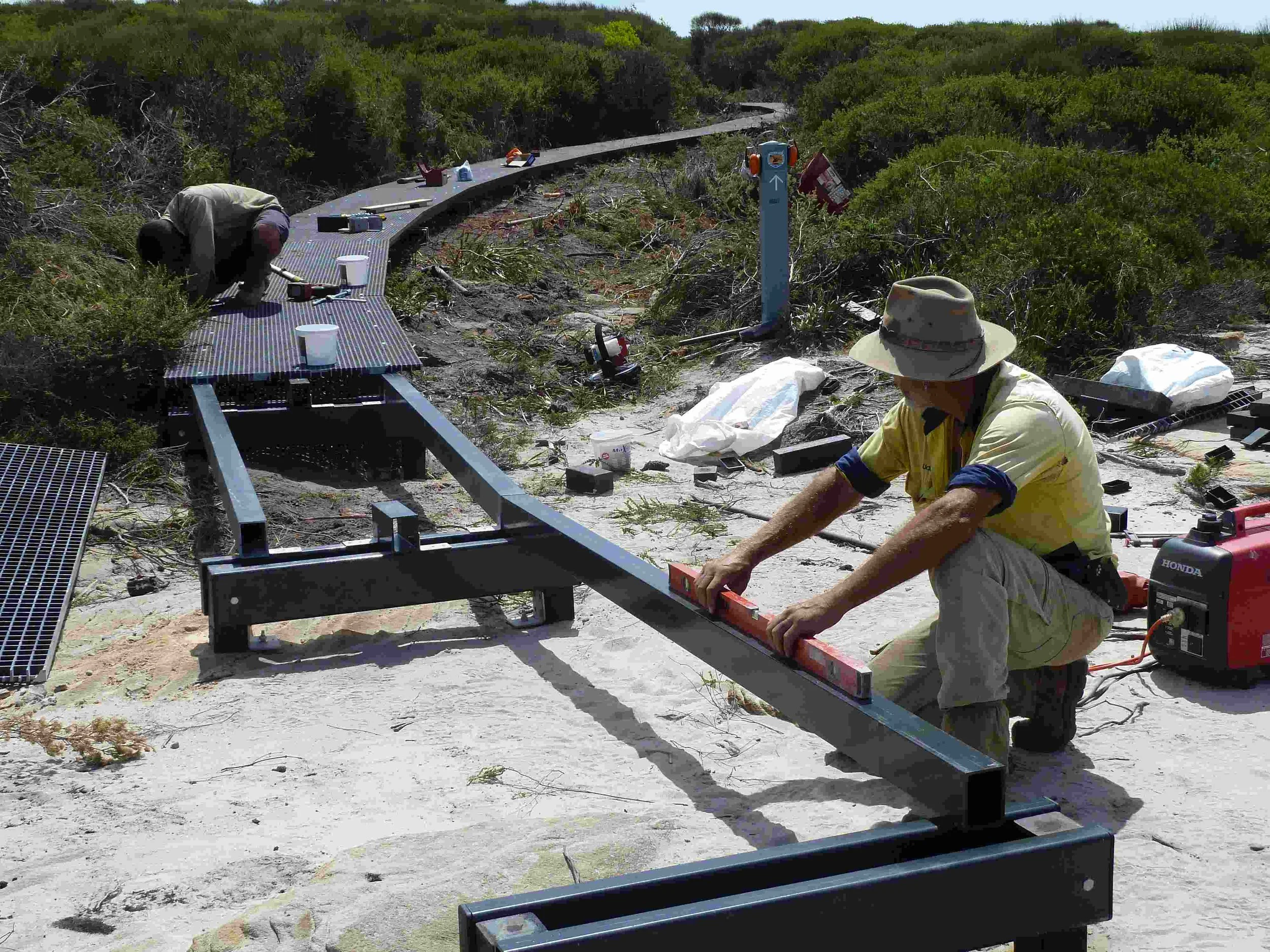  FRP Boardwalks &amp; Platforms 