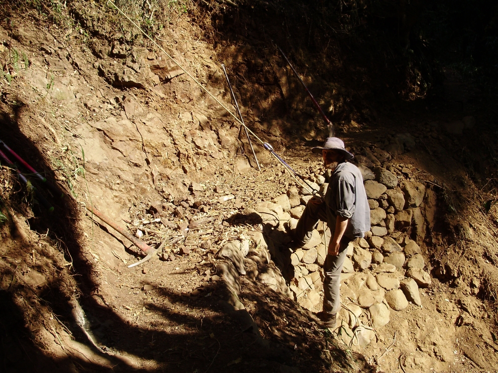 West_Canungra_Landslip_during.JPG