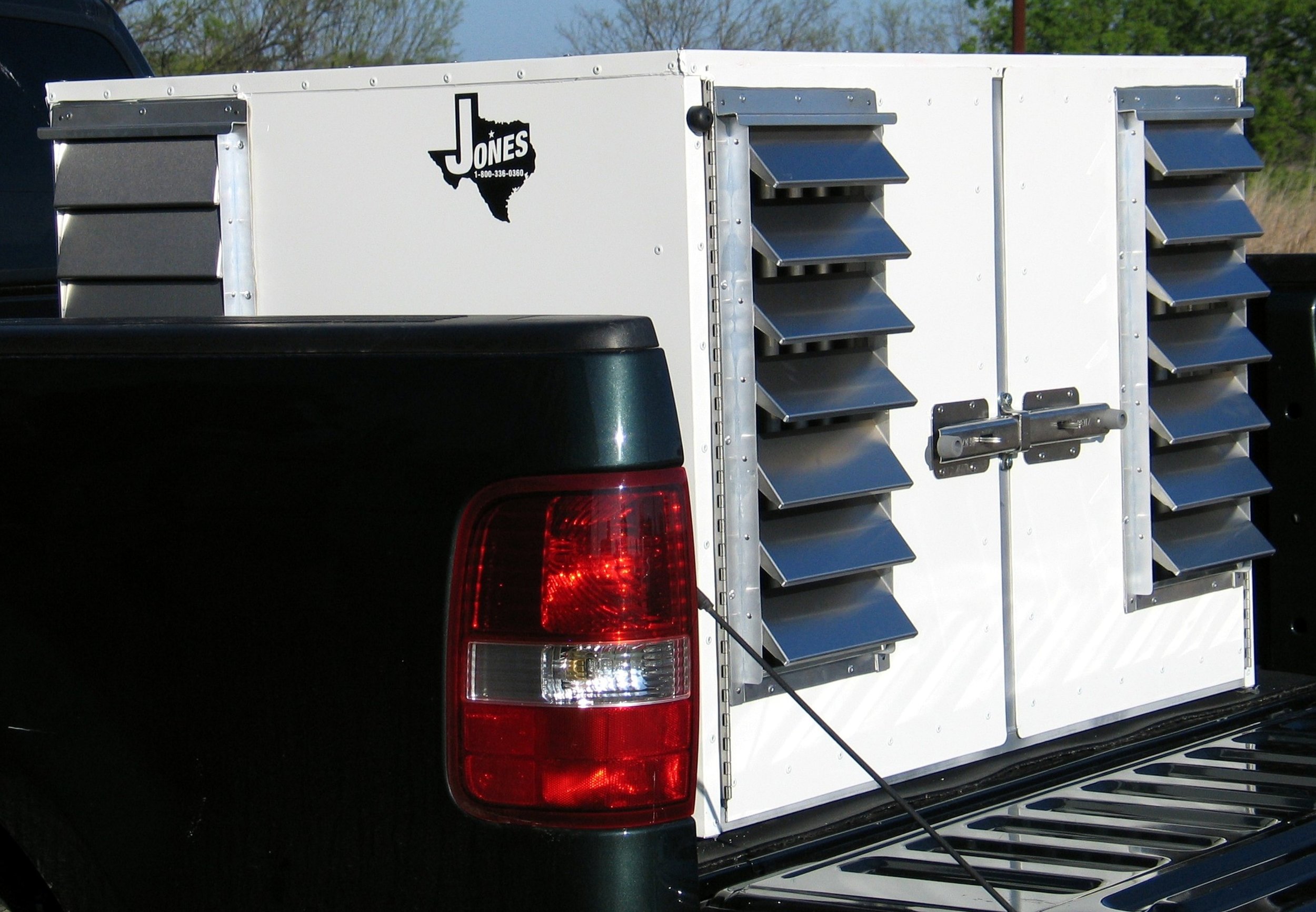 fiberglass dog boxes for trucks