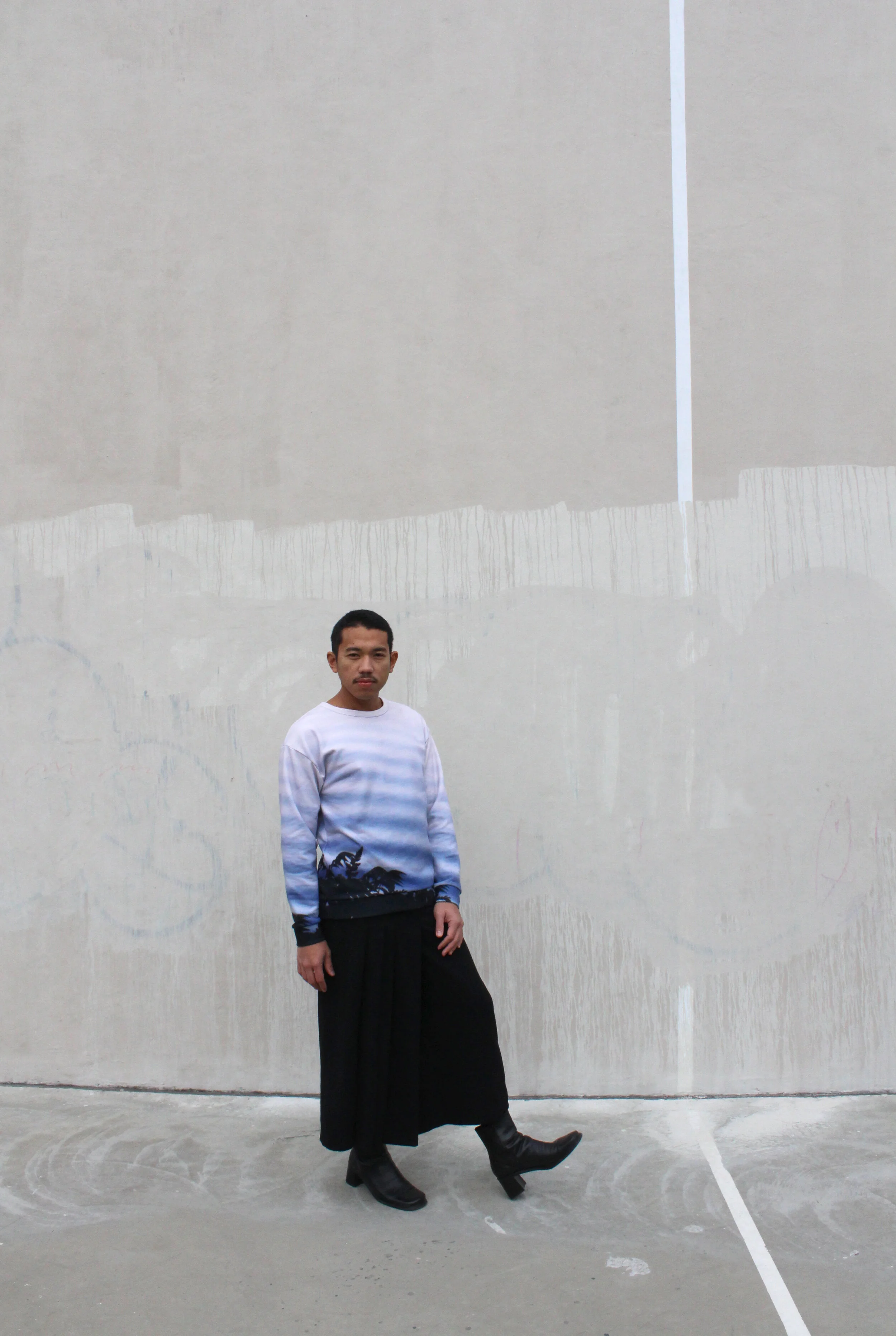 Miguel_Sweatshirt_Narrowsburg_Handball_Leaning On_1.jpg