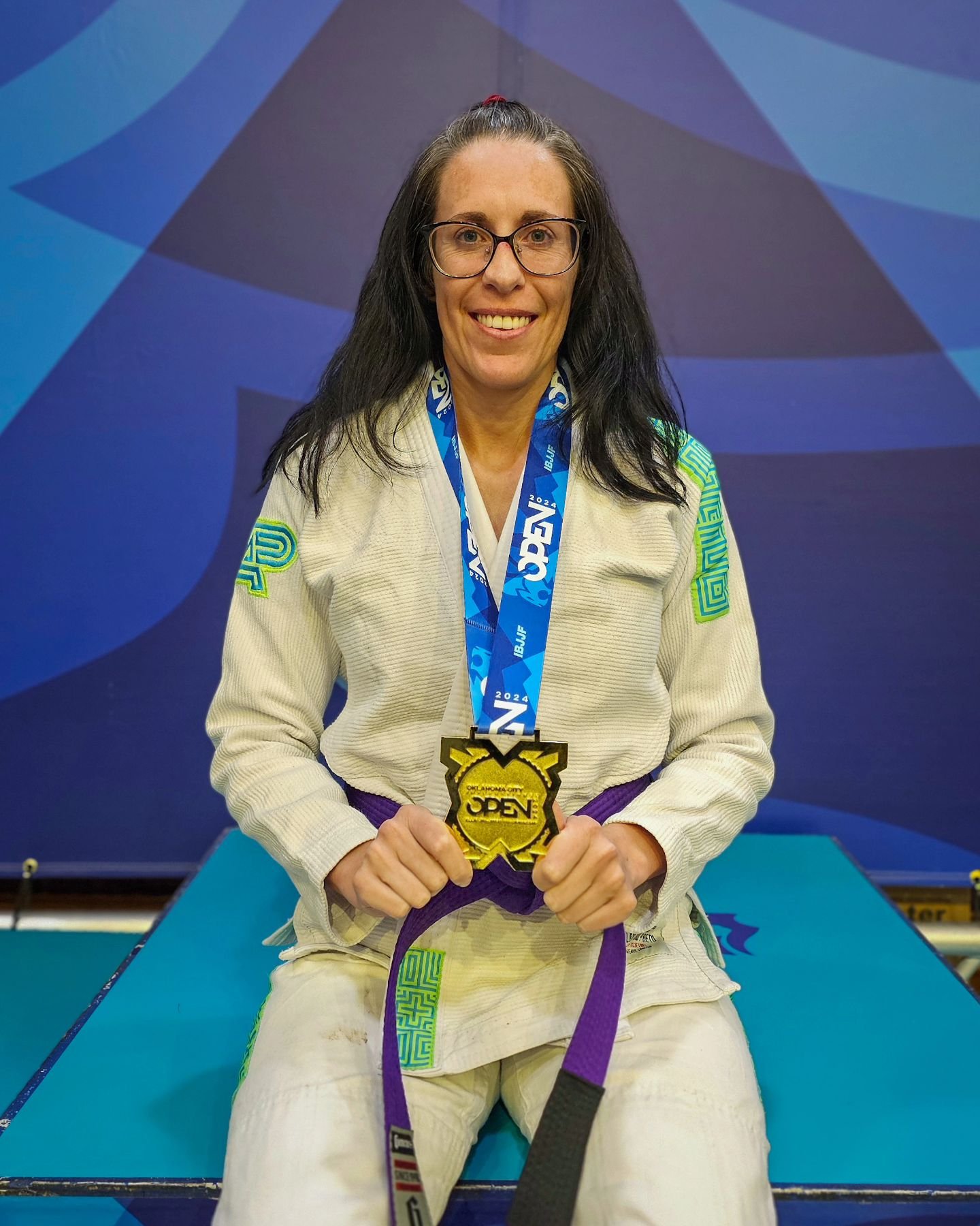 Erica Agudo takes Gold at the IBJJF Oklahoma City International Open🥇
⠀⠀⠀⠀⠀
Checkmat / VA Academy
Wylie's #1 Brazilian Jiu Jitsu Academy
www.vabjj.com
⠀⠀⠀⠀⠀
#brazilianjiujitsu #checkmat #checkmathq #vabjj #vaacademy #ibjjf