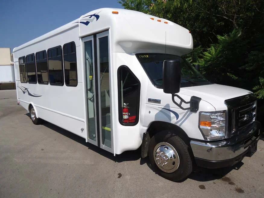25 Passenger People Mover.jpg