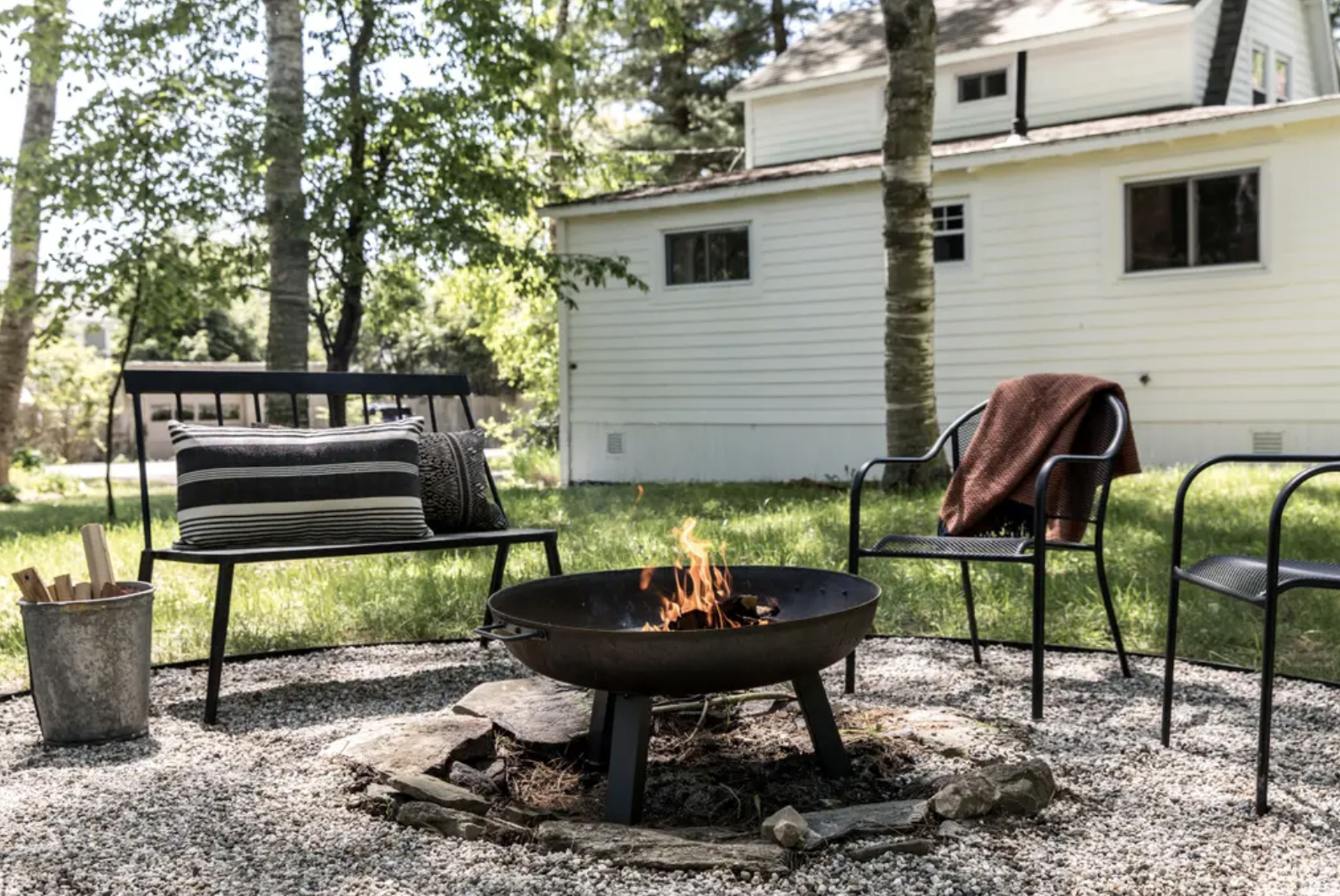 All photos via Airbnb listing.