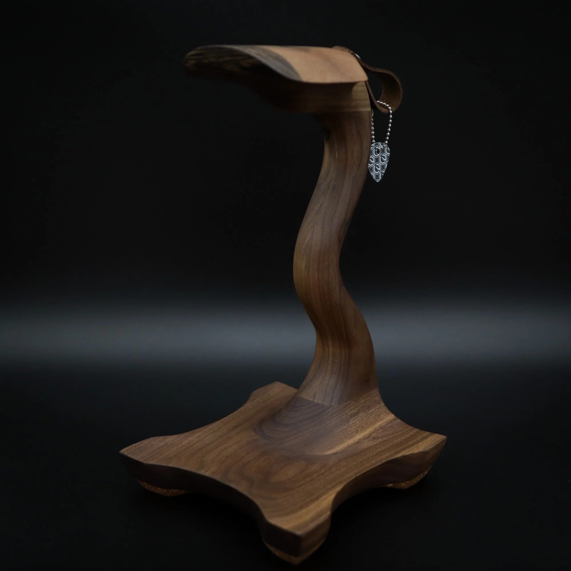 Grumpy_Goose_Headphone_Stands_O'Neill's_Creation_Workshop_2022_Black_Walnut_and_Wenge_2.png