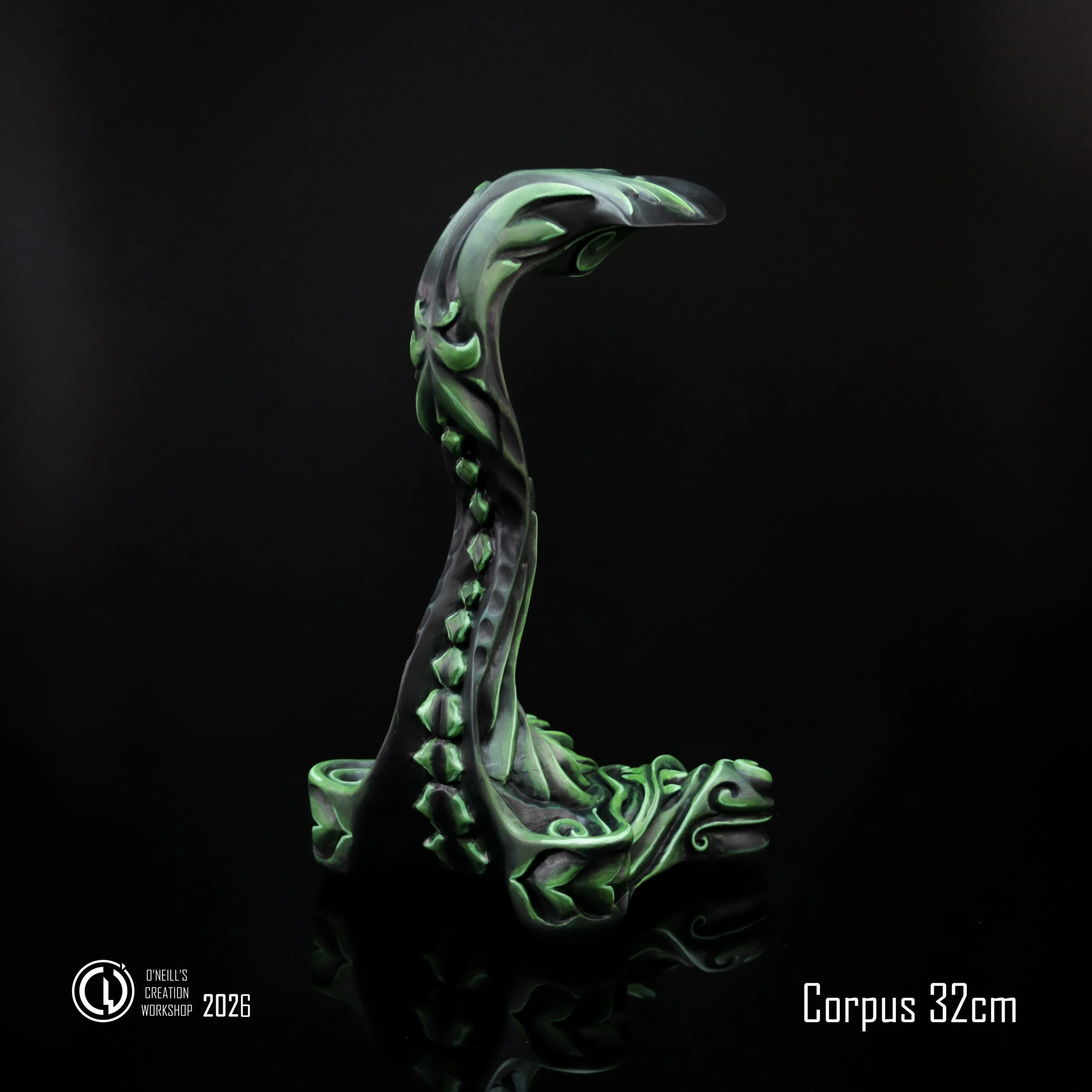 Corpus_Green_Full_size_Grumpy_Goose_headphone_stand (3).jpg