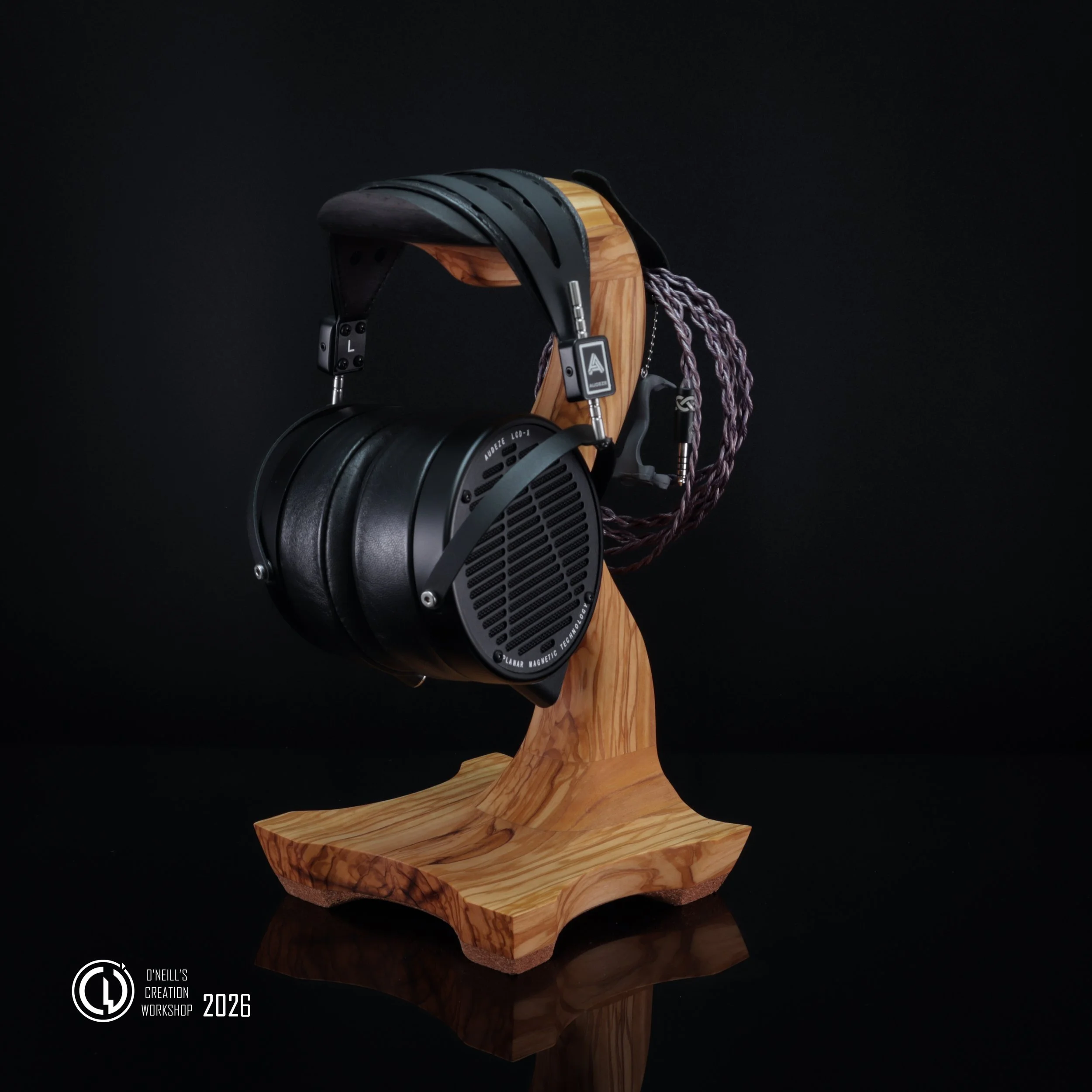 Olivewood-Squared-1-grumpy-goose-headphone-stand (5).jpg