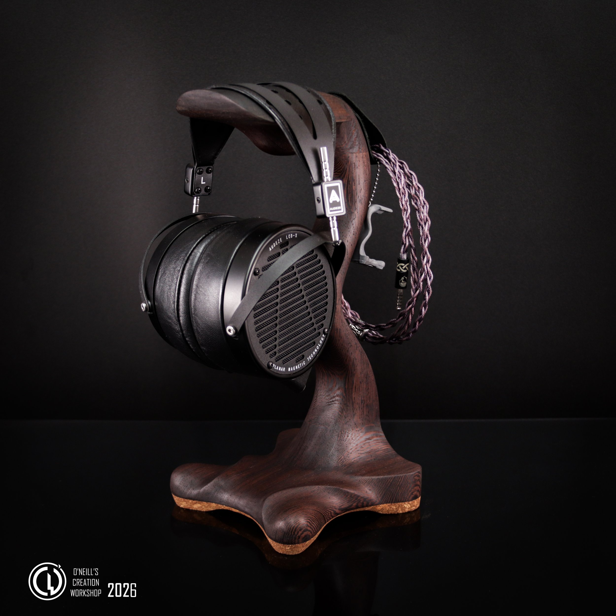 Wenge-R3-Grumpy-Goose-Headphone-Stands (5).jpg