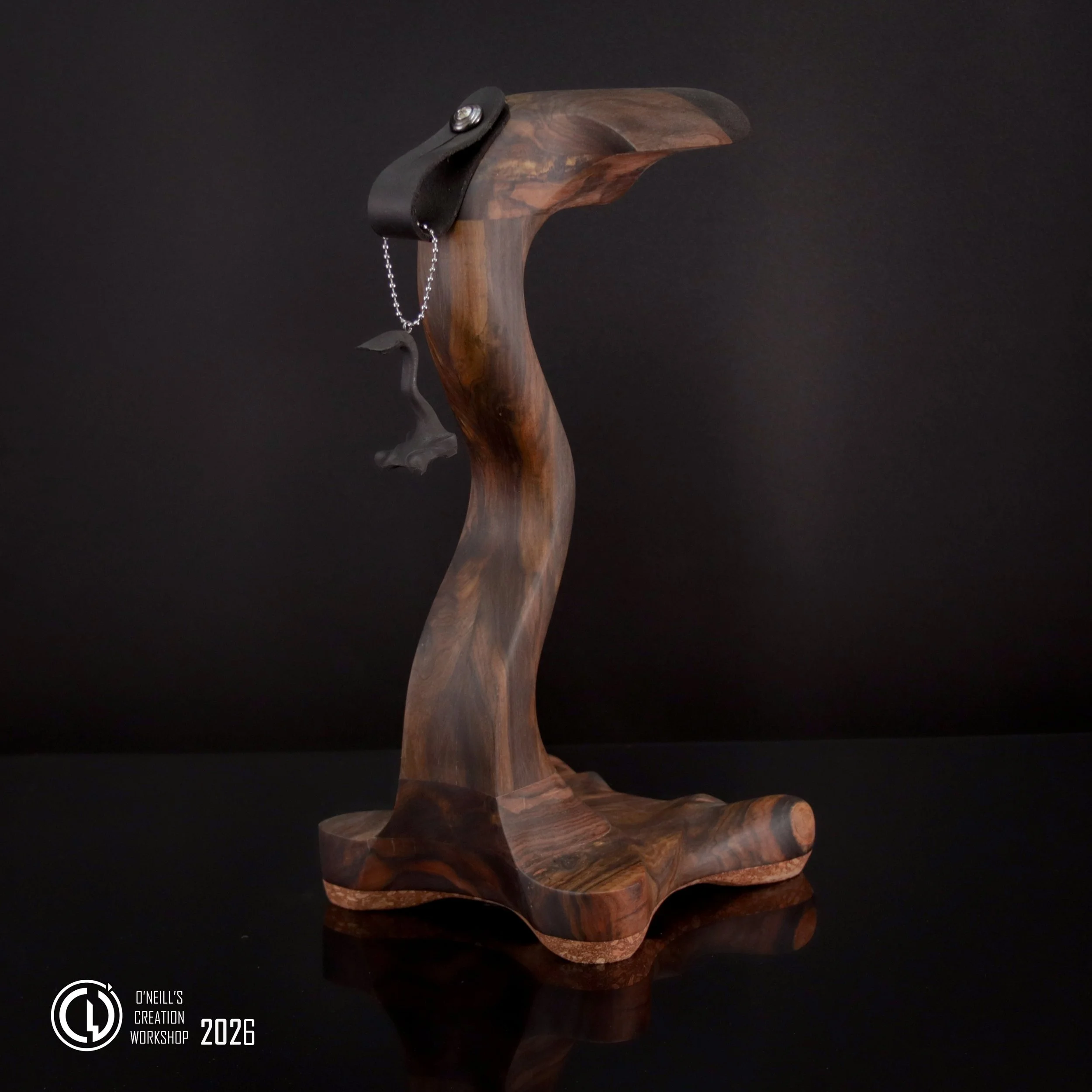 Blackheart-wood-R1-grumpy-goose-headphone-stand-2026 (3).jpg
