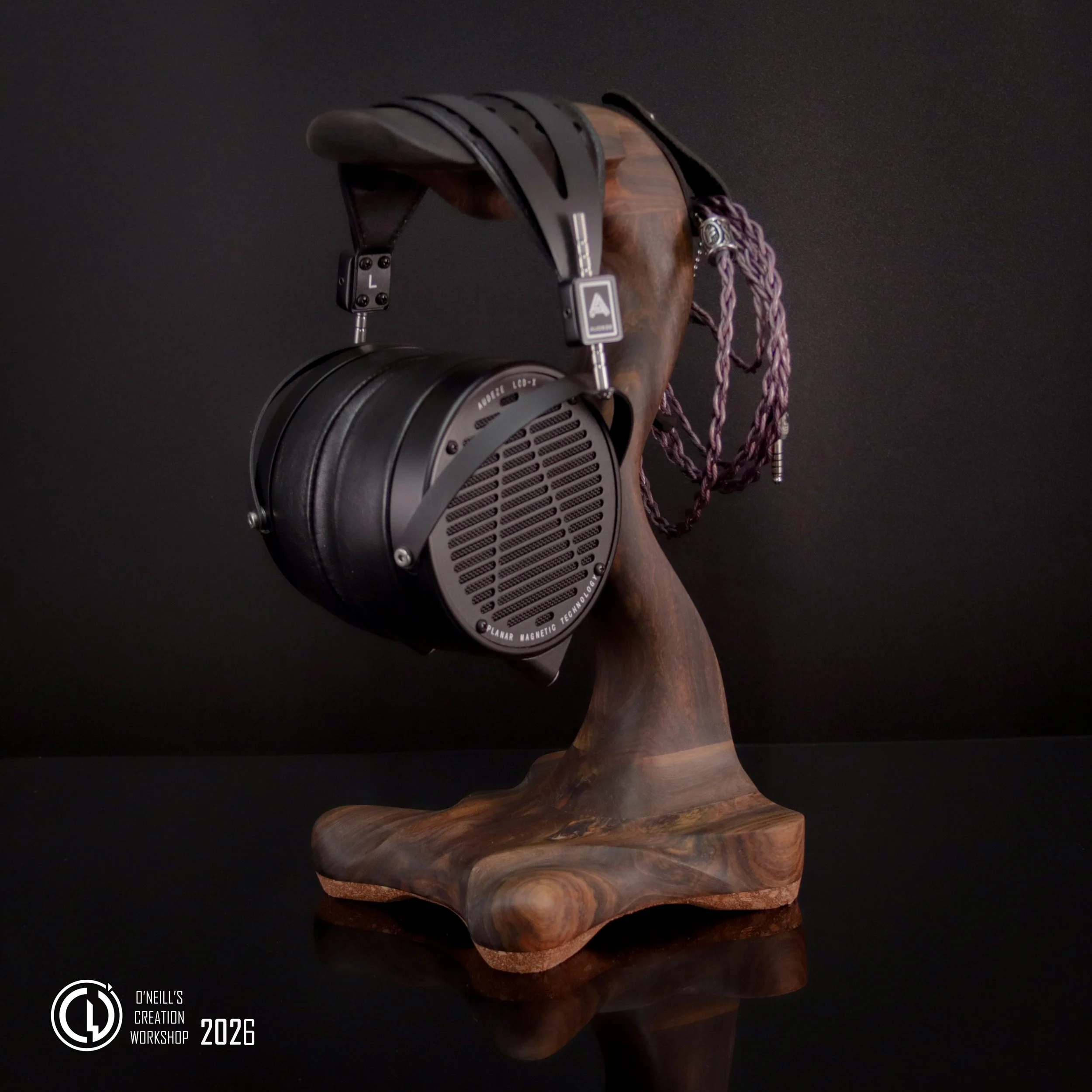 Blackheart-wood-R3-grumpy-goose-headphone-stand-2026 (5).jpg