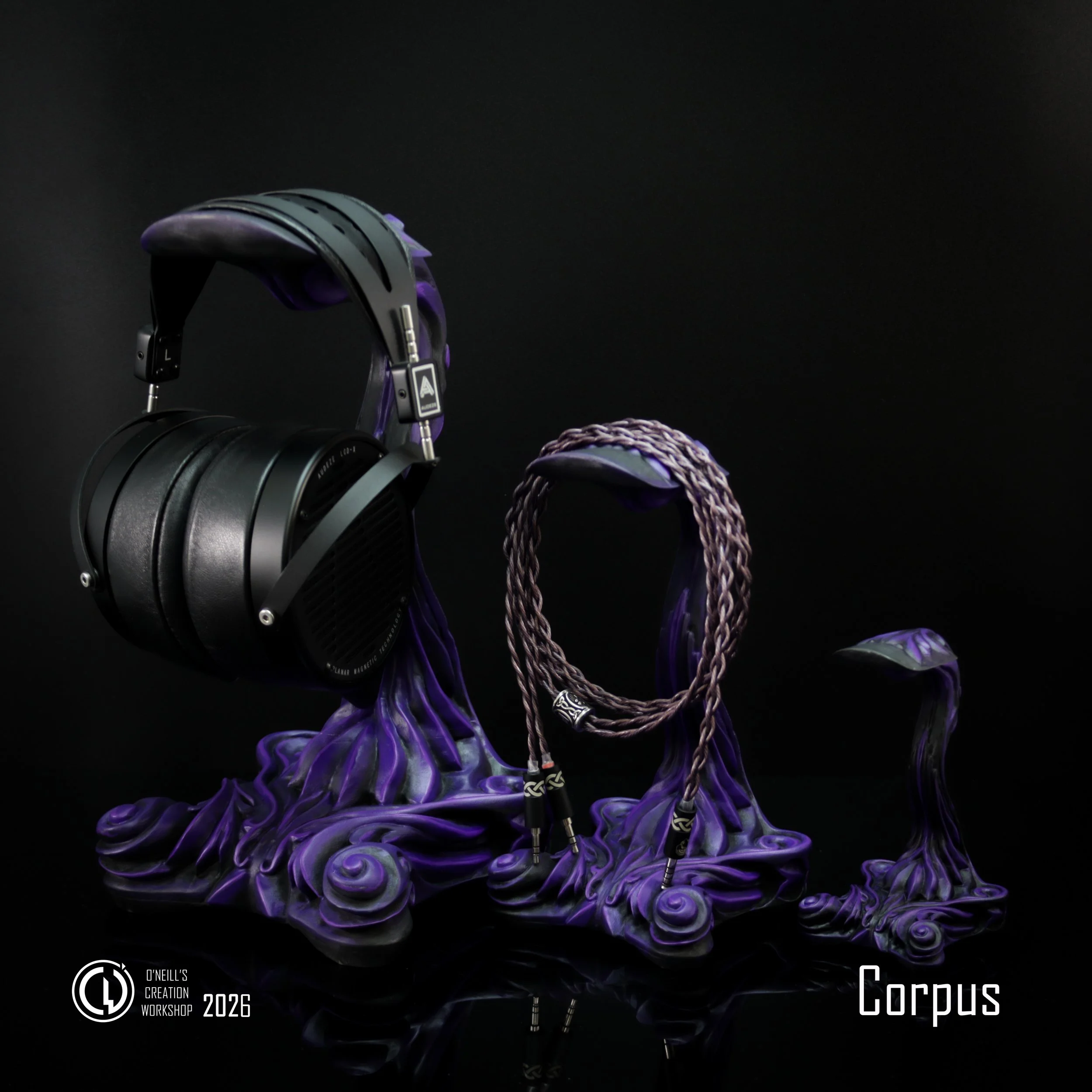 Corpus_Purple_All_size_Grumpy_Goose_headphone_stand (2).jpg