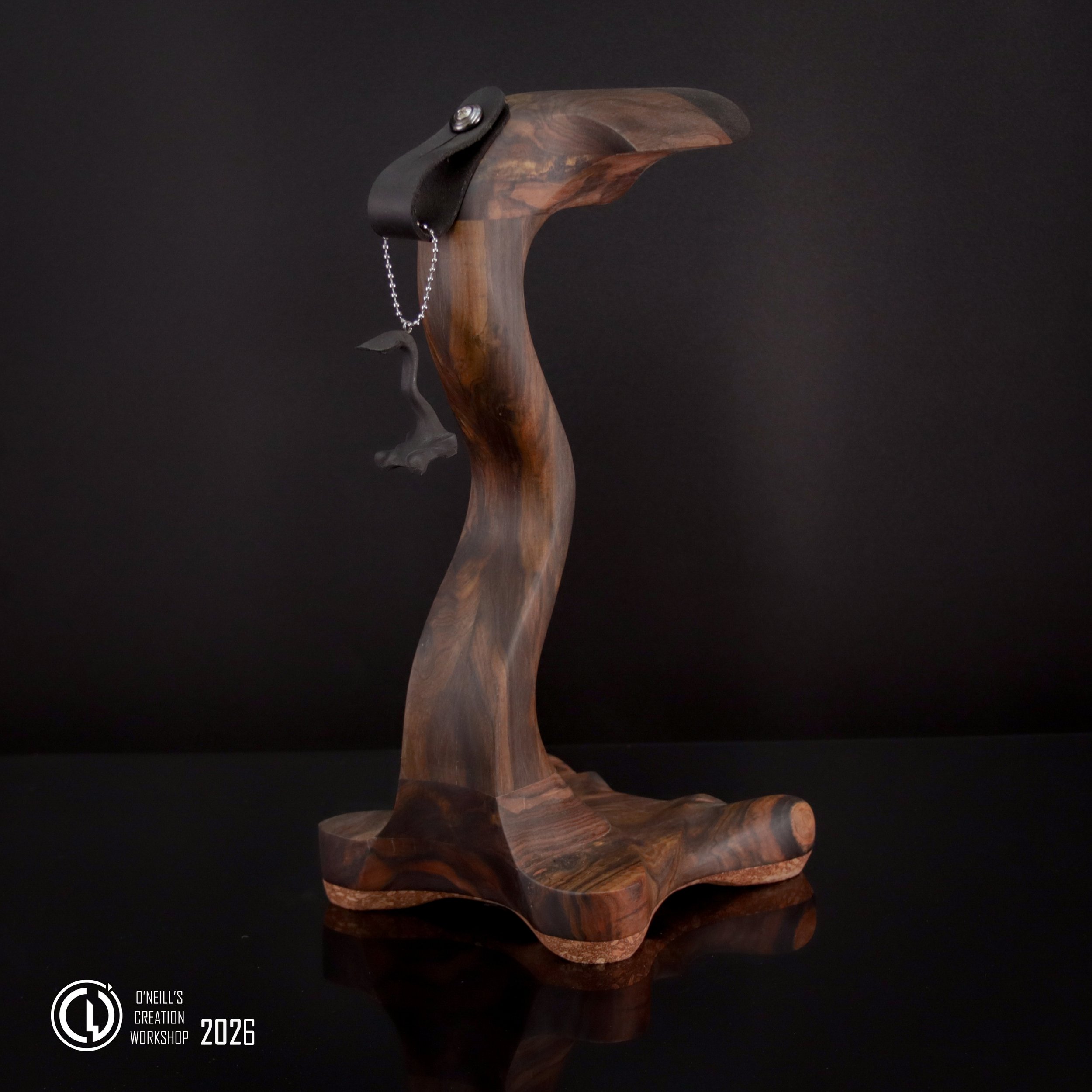Blackheart-wood-R1-grumpy-goose-headphone-stand-2026 (3).jpg