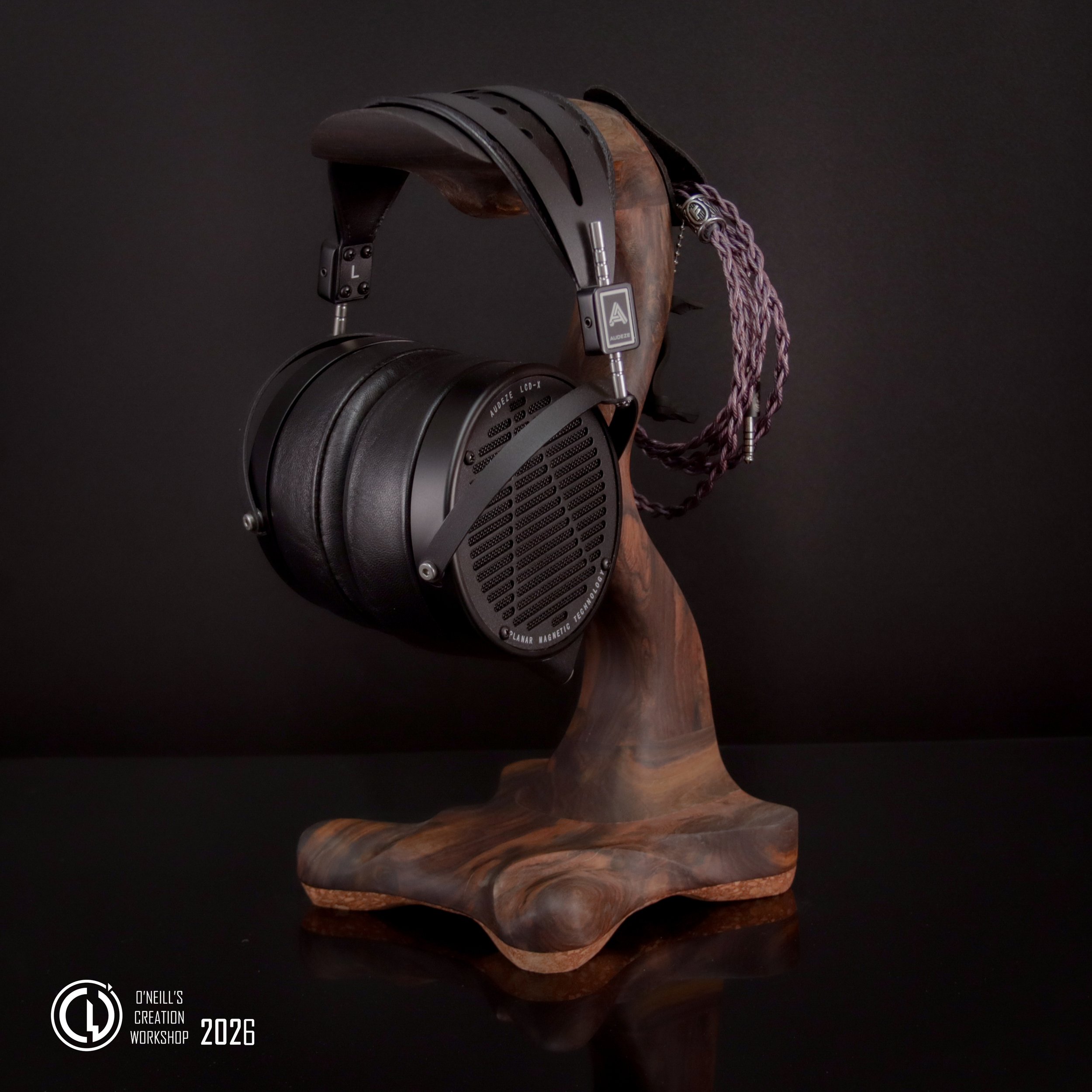 Blackheart-wood-R1-grumpy-goose-headphone-stand-2026 (5).jpg