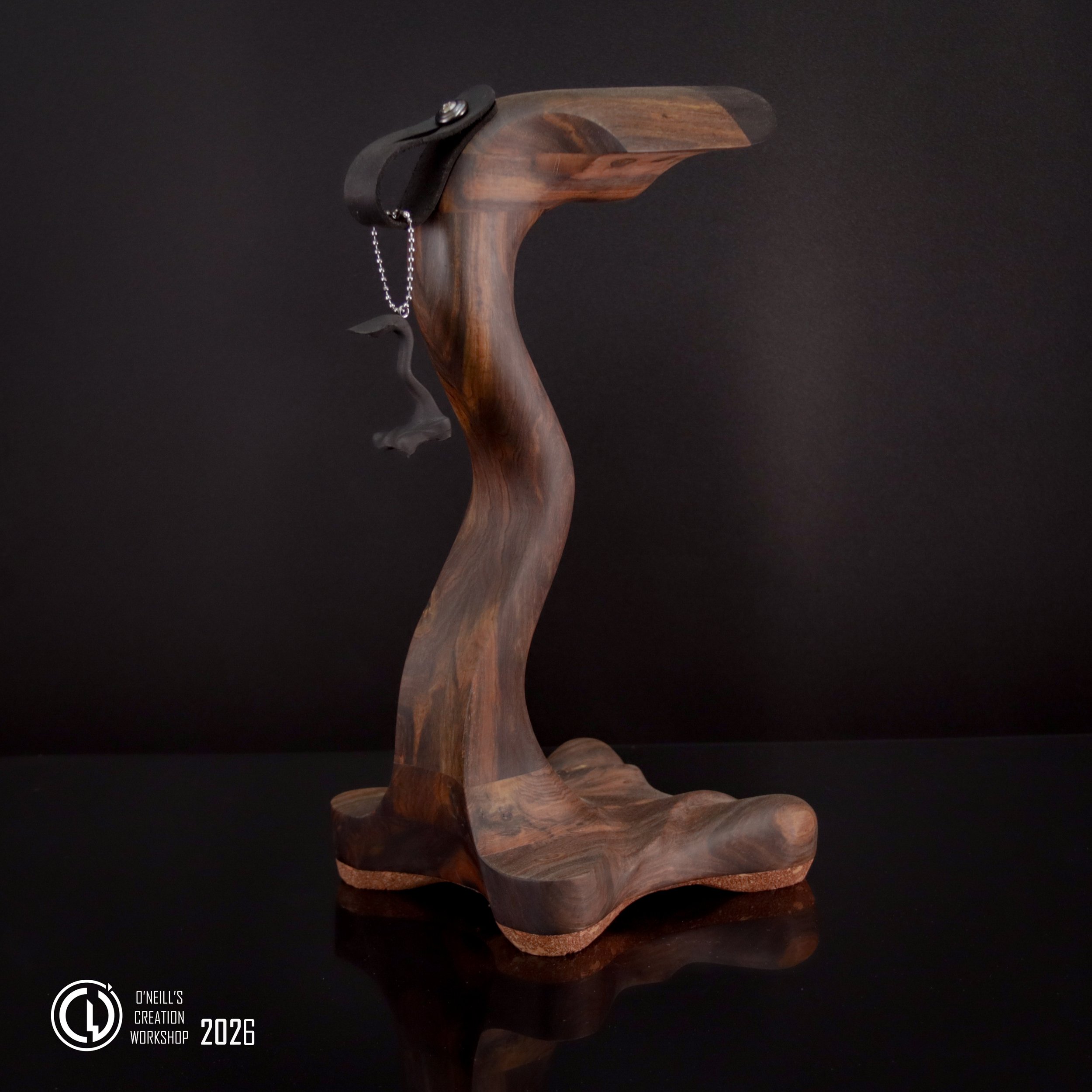 Blackheart-wood-R2-grumpy-goose-headphone-stand-2026 (3).jpg
