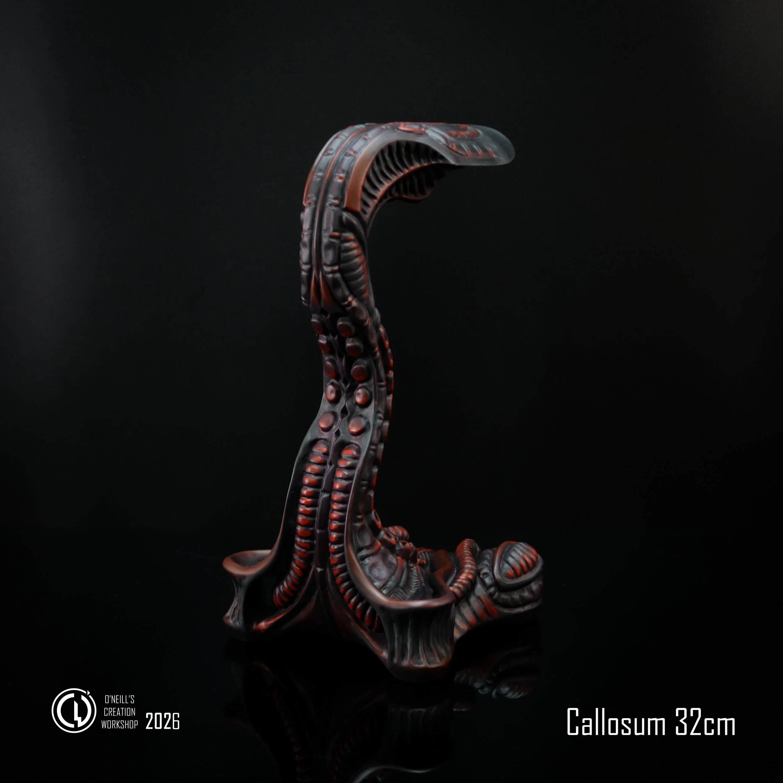 Callosum_Red_Full_size_Grumpy_Goose_headphone_stand (3).jpg