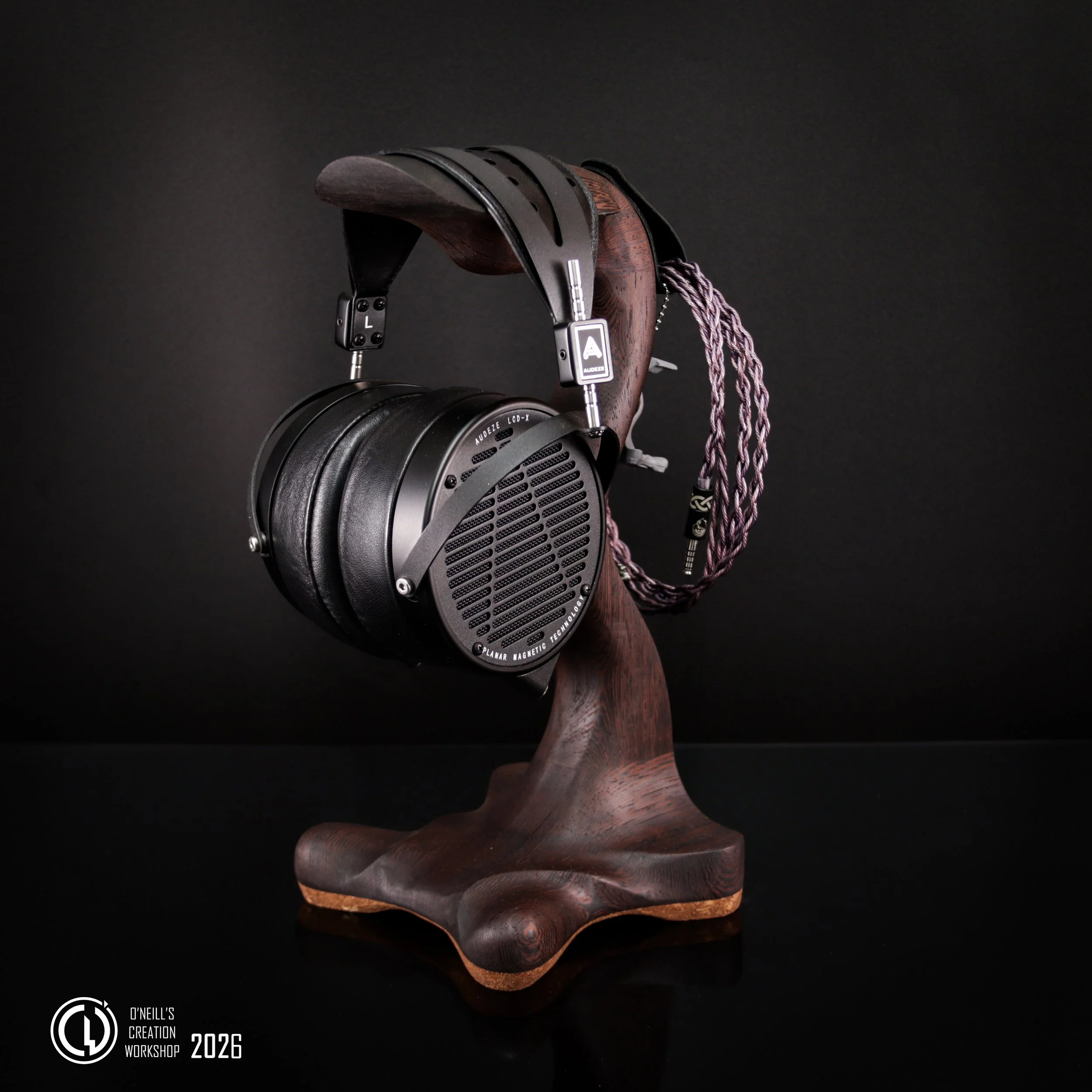 Wenge-R4-Grumpy-Goose-Headphone-Stands (5).jpg