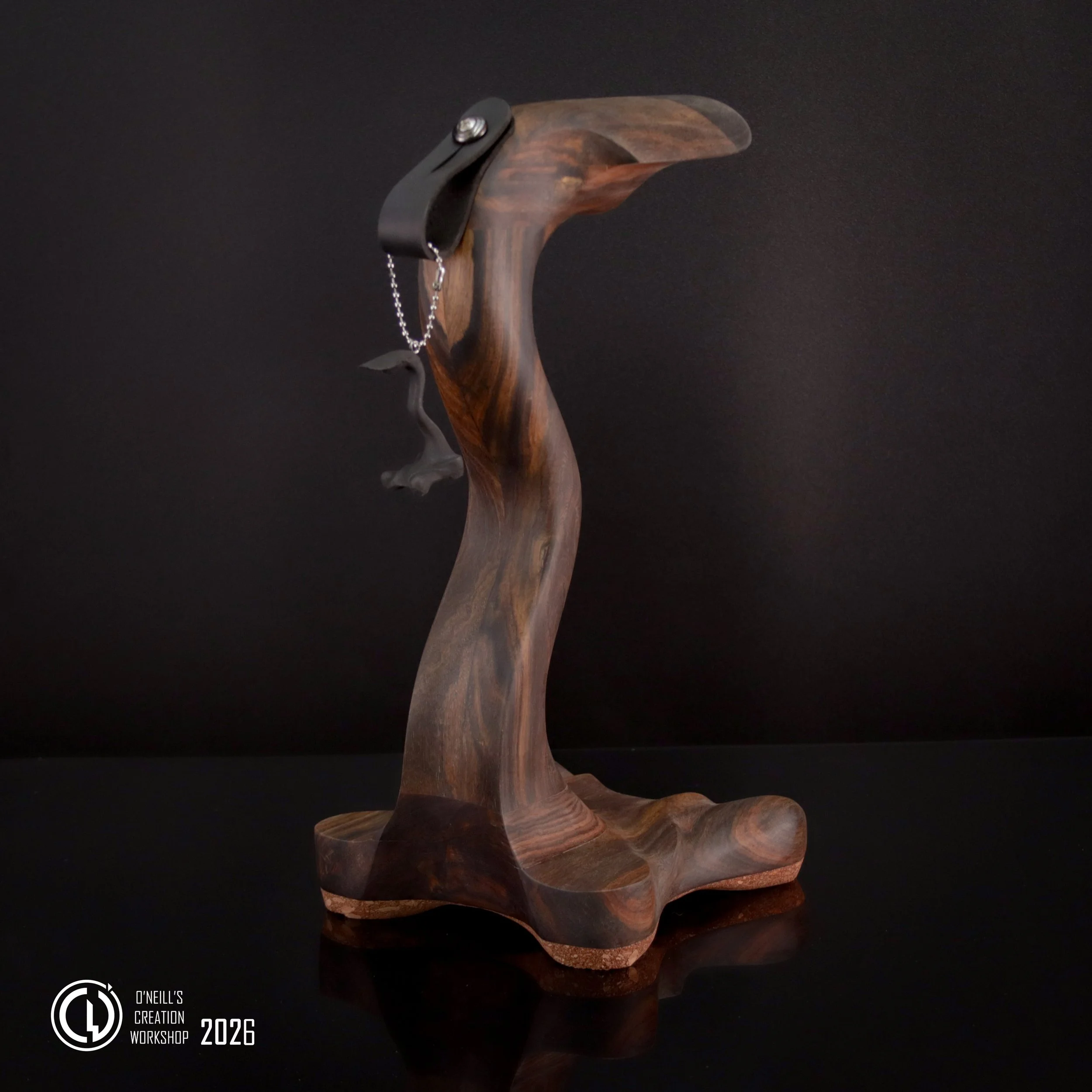 Blackheart-wood-R3-grumpy-goose-headphone-stand-2026 (3).jpg