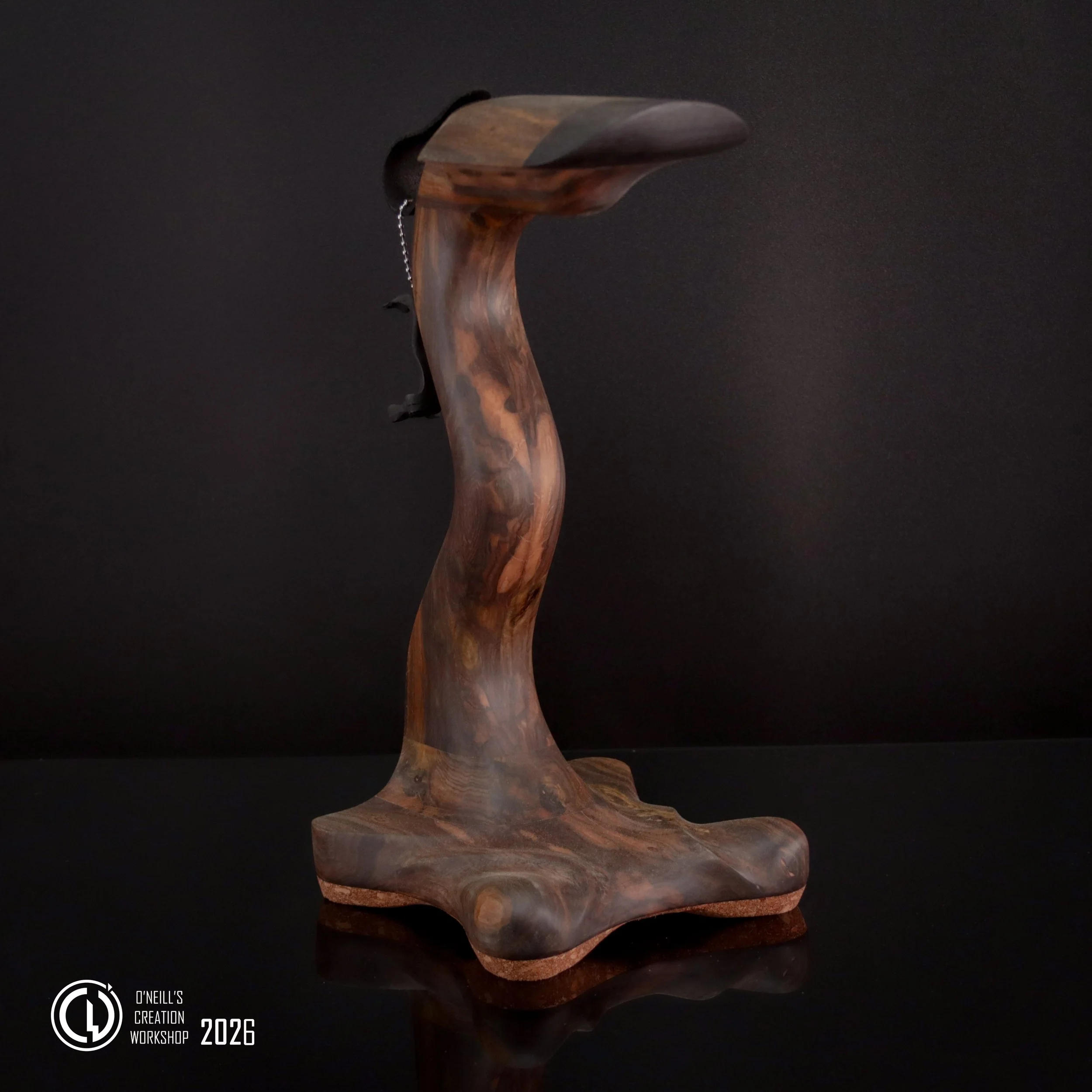Blackheart-wood-R2-grumpy-goose-headphone-stand-2026 (1).jpg